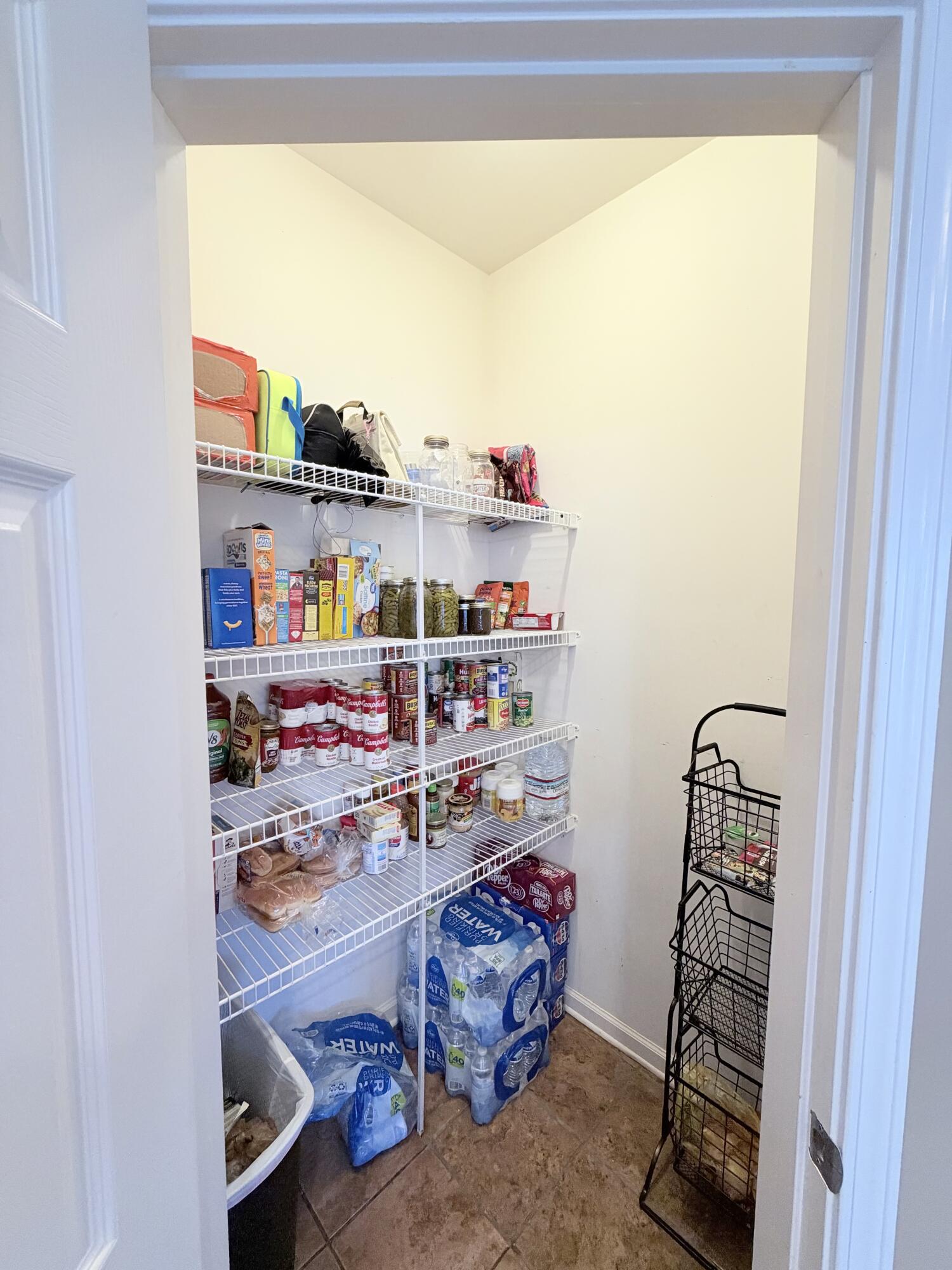 572 Thames Circle Property Photo 12