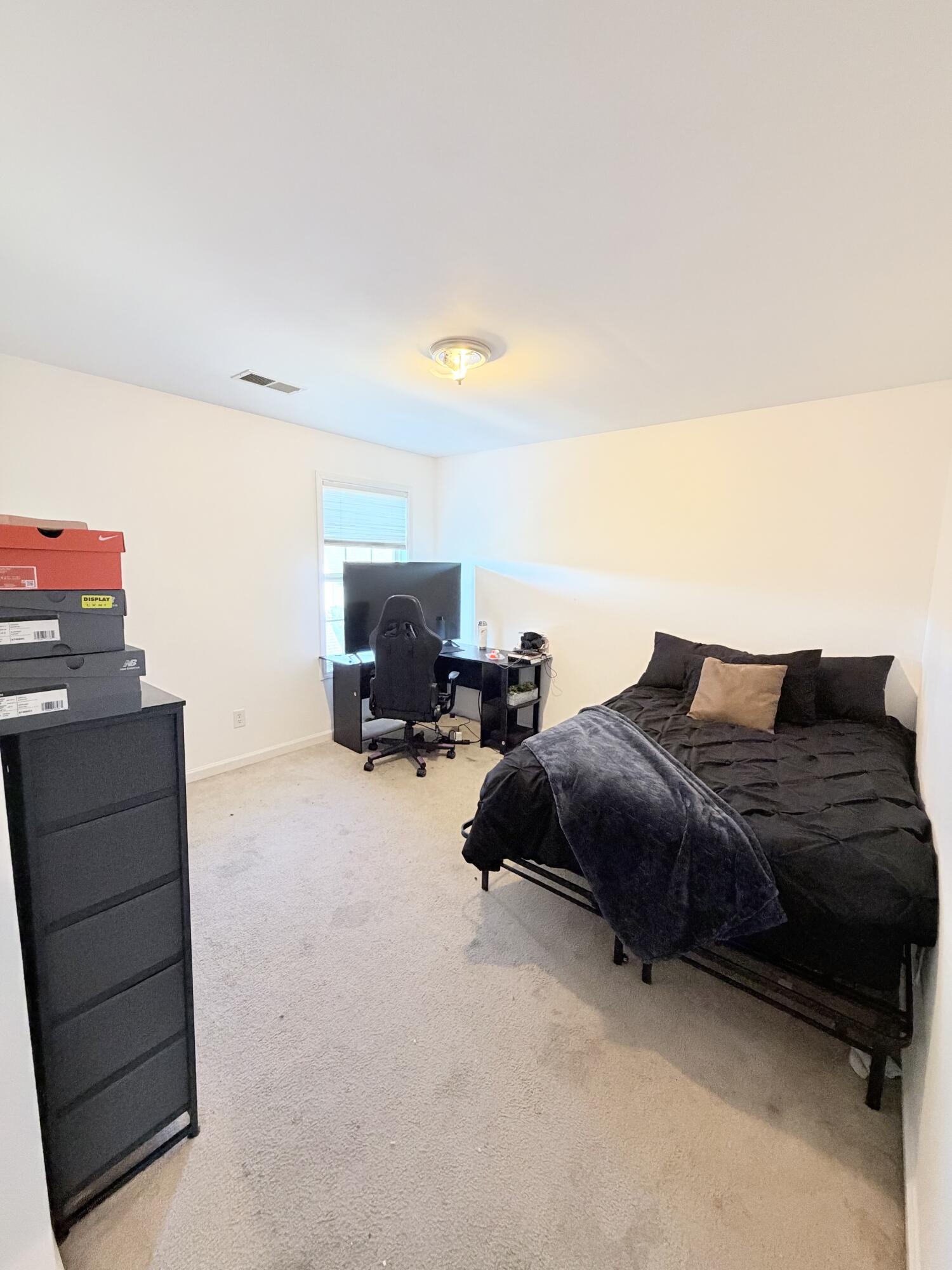 572 Thames Circle Property Photo 21