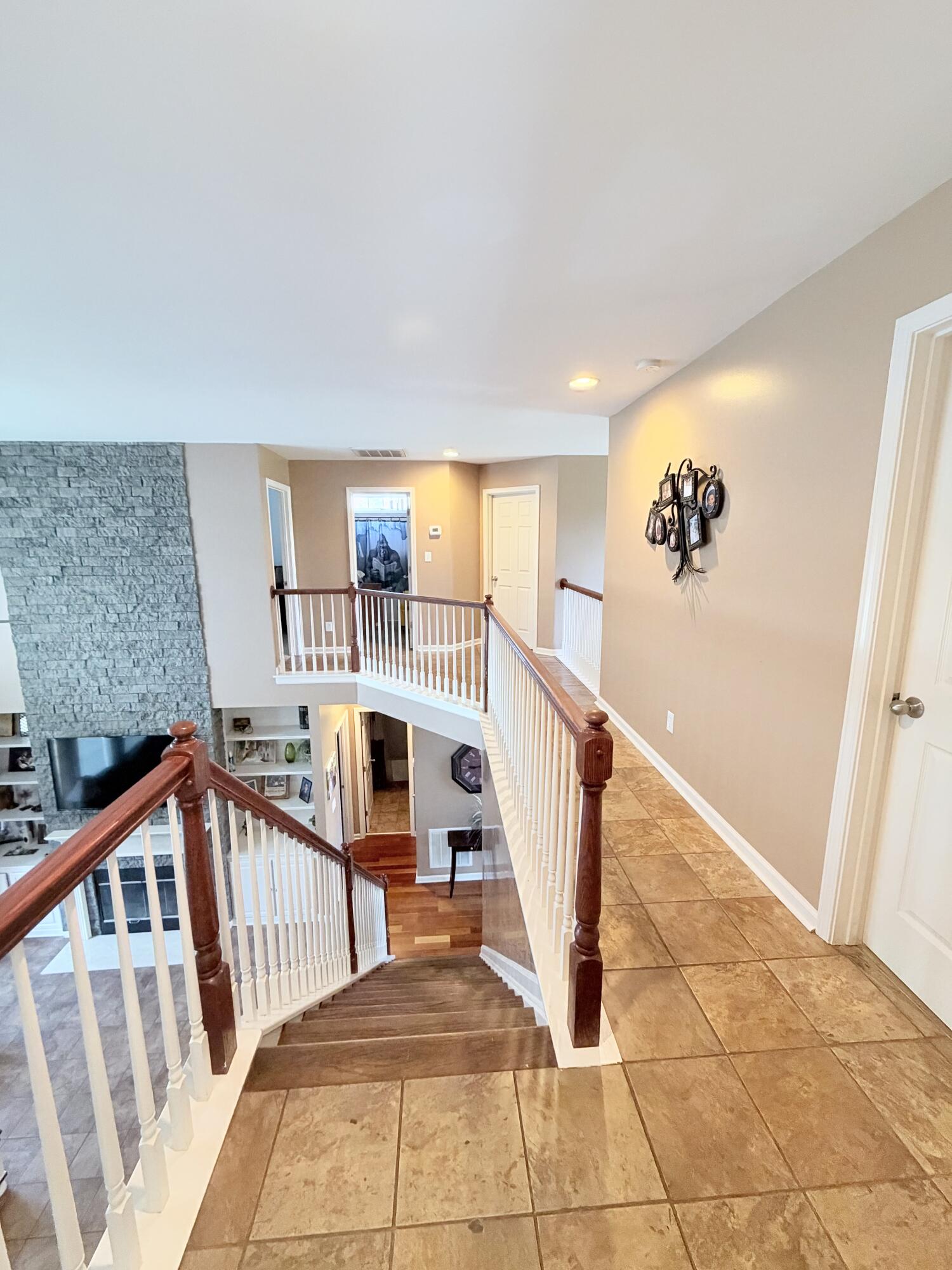 572 Thames Circle Property Photo 24