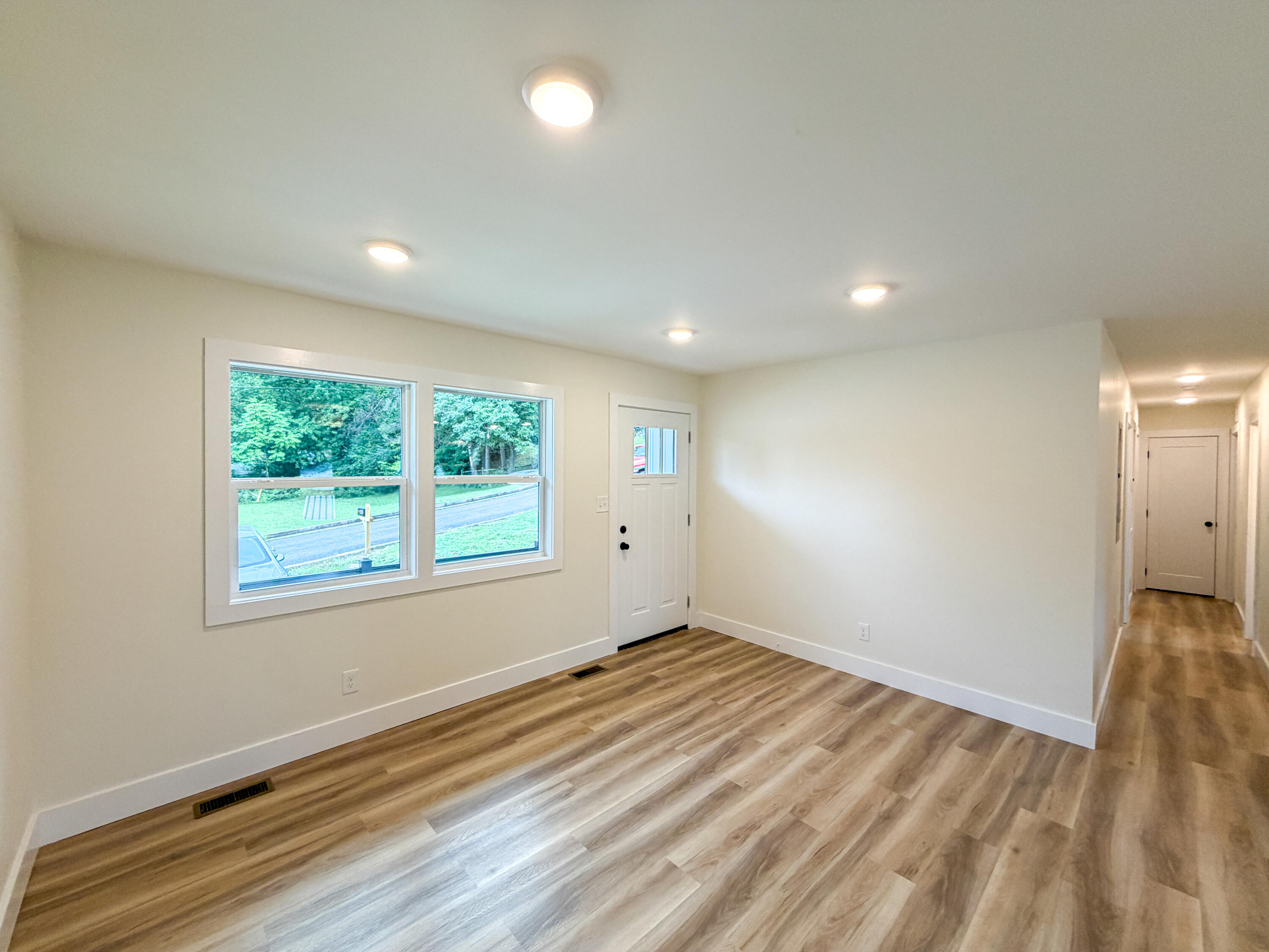 102 Chad Street Property Photo 4