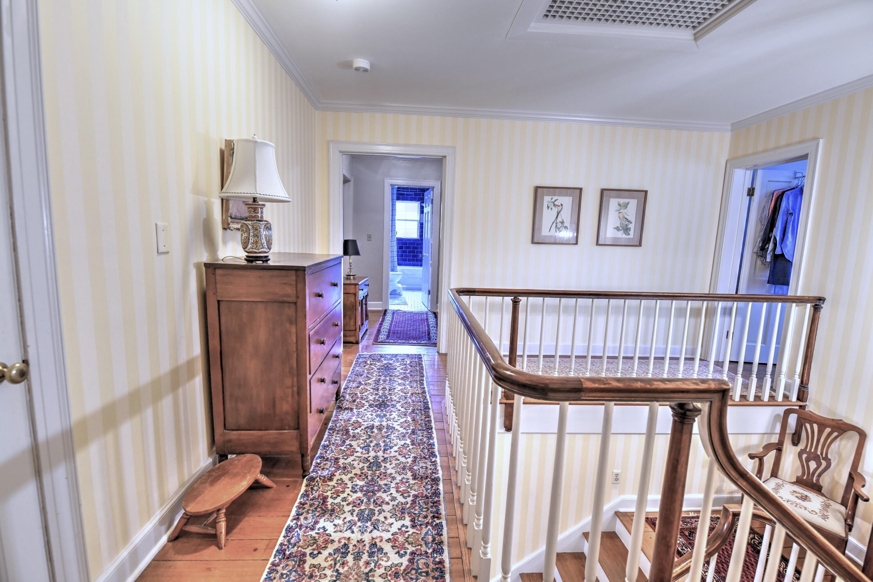 214 College Street Property Photo 30