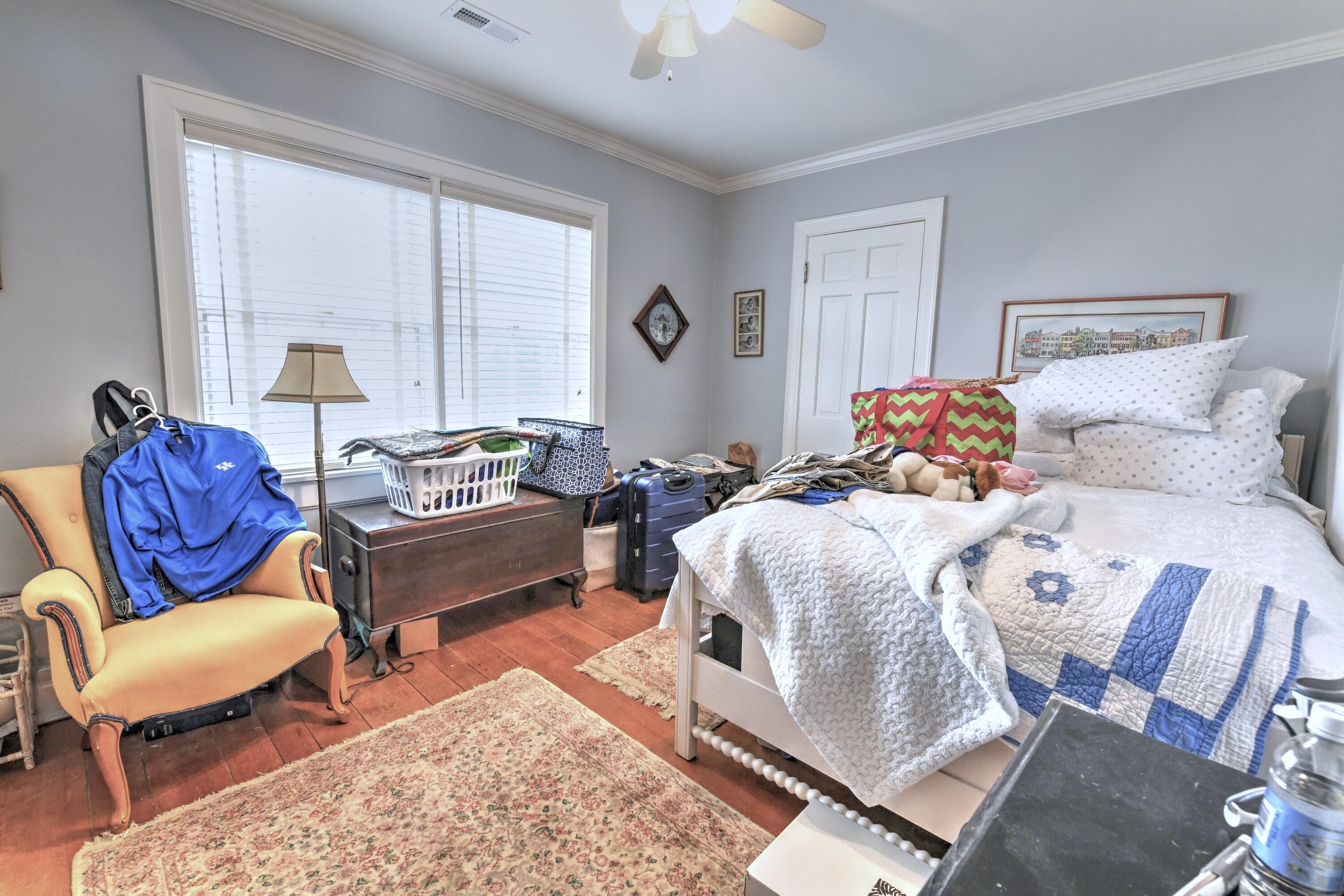 214 College Street Property Photo 40