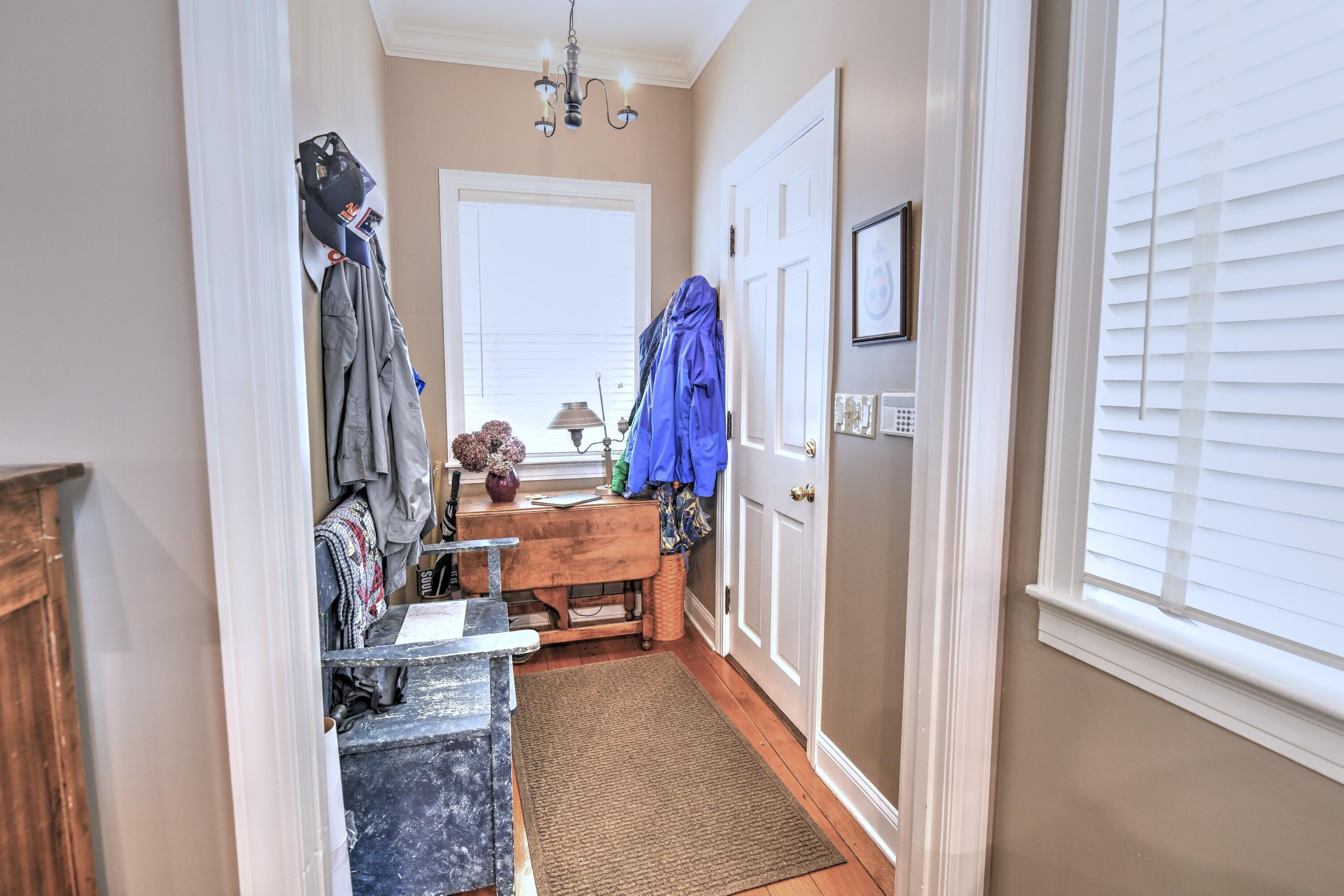 214 College Street Property Photo 44
