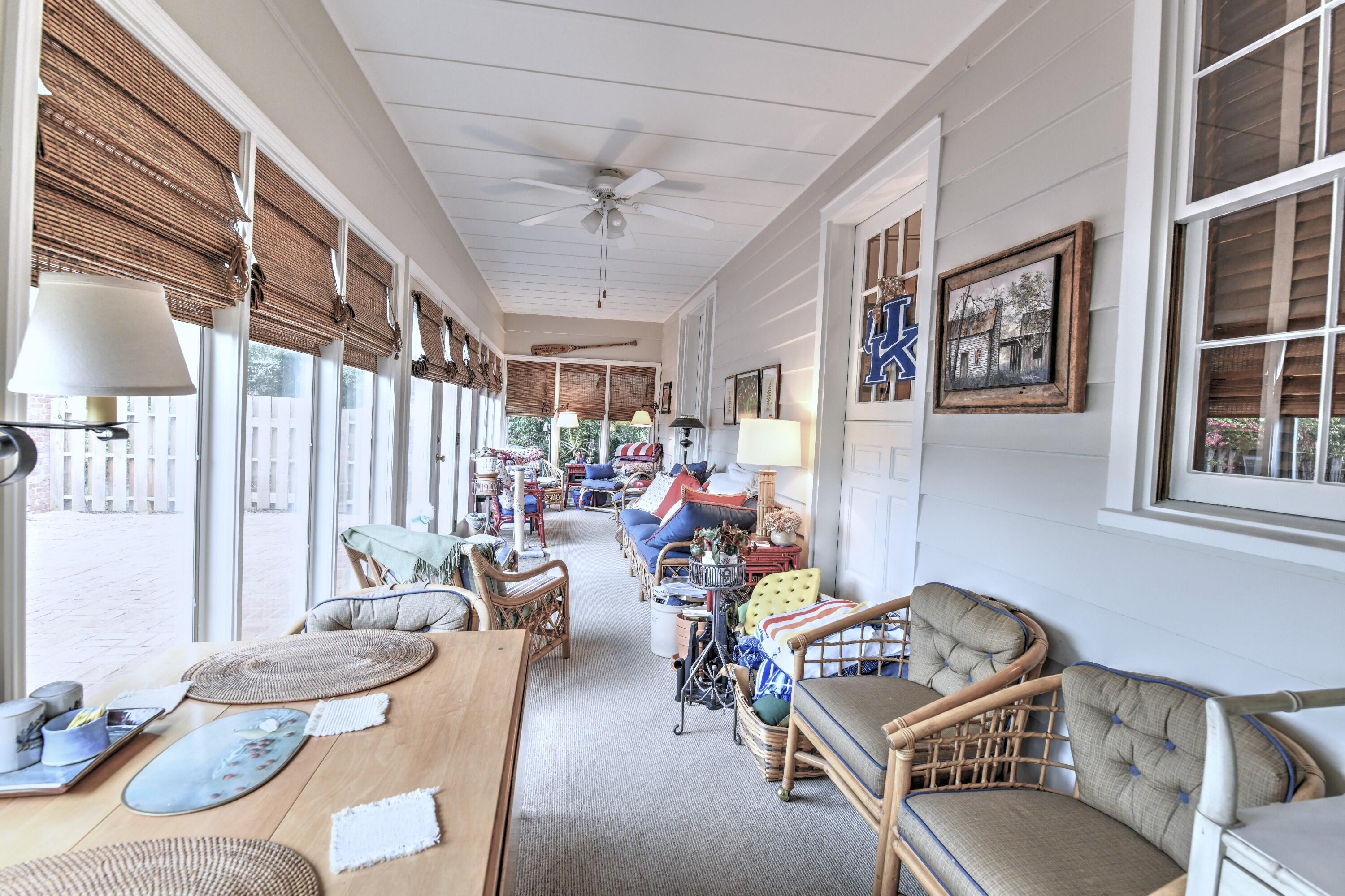 214 College Street Property Photo 60