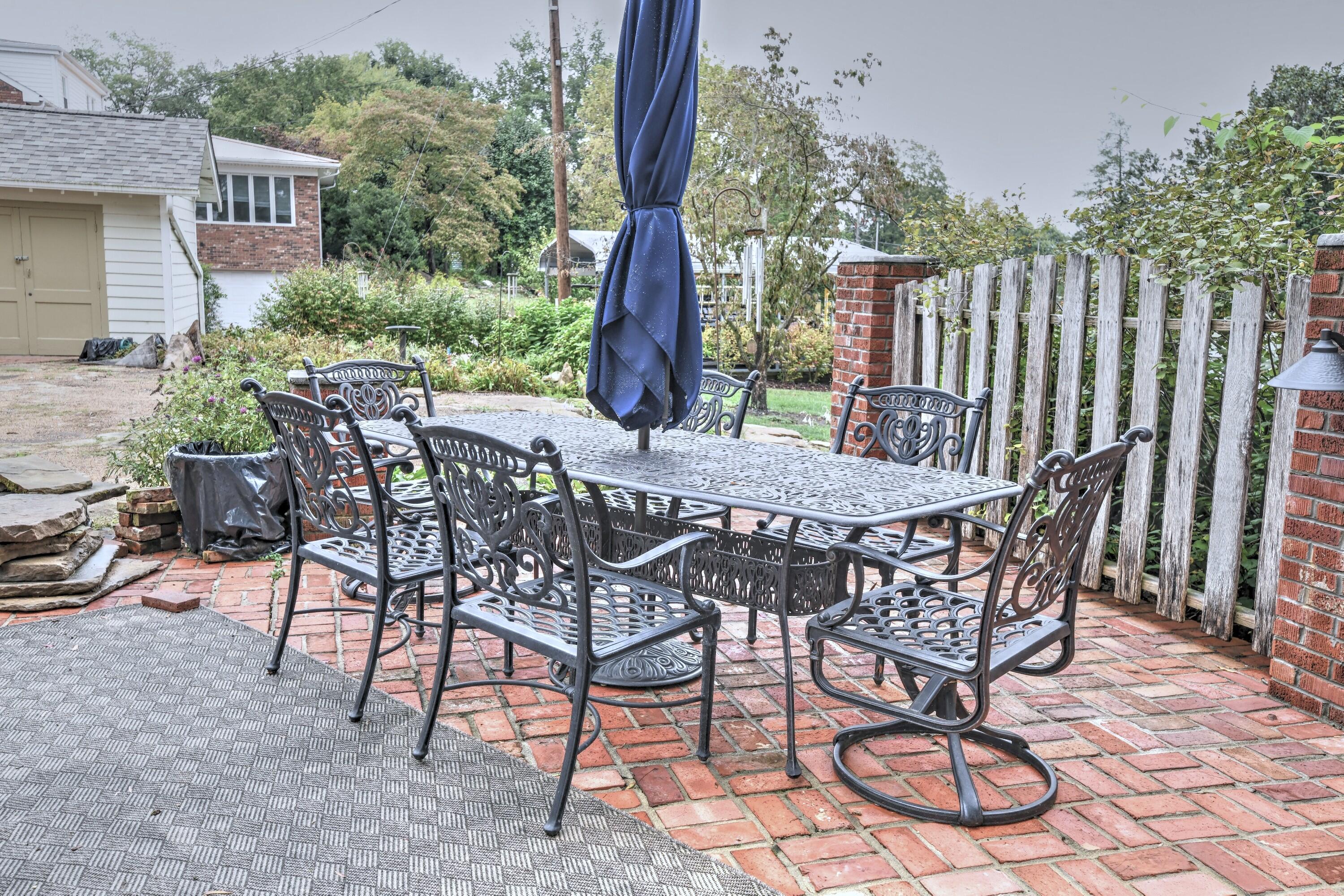 214 College Street Property Photo 63