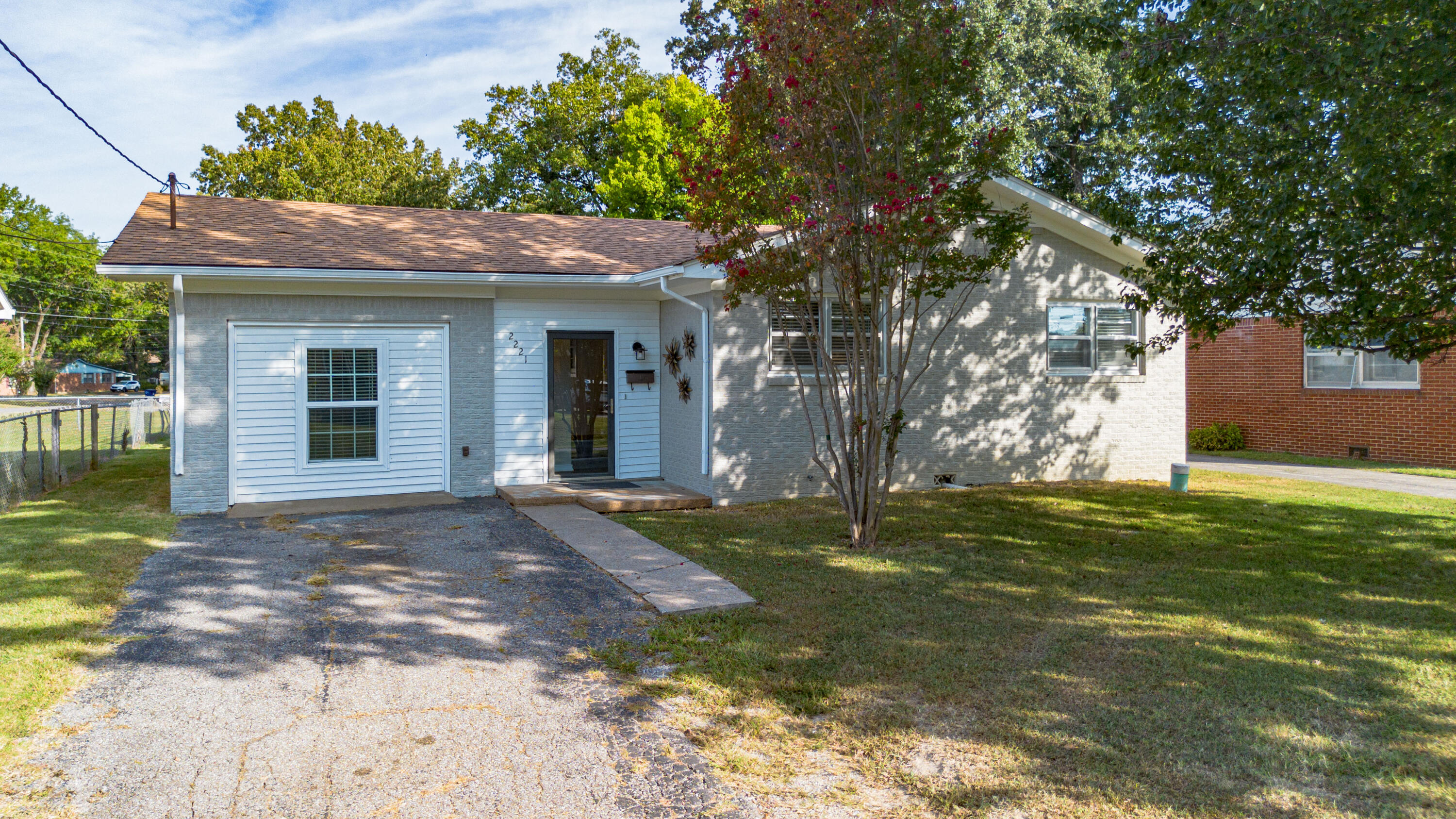 2221 Clay Street Property Photo 1