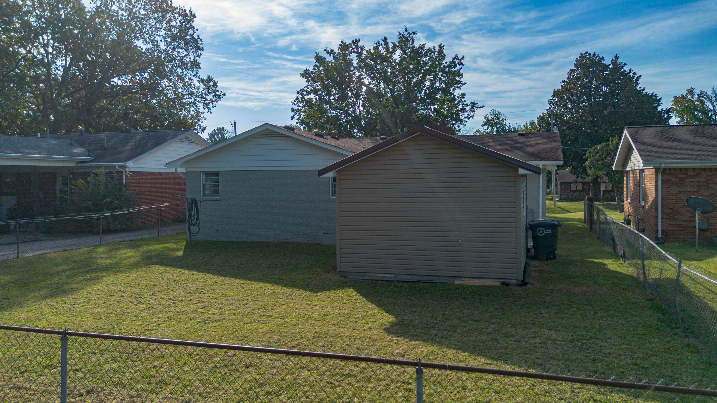 2221 Clay Street Property Photo 3