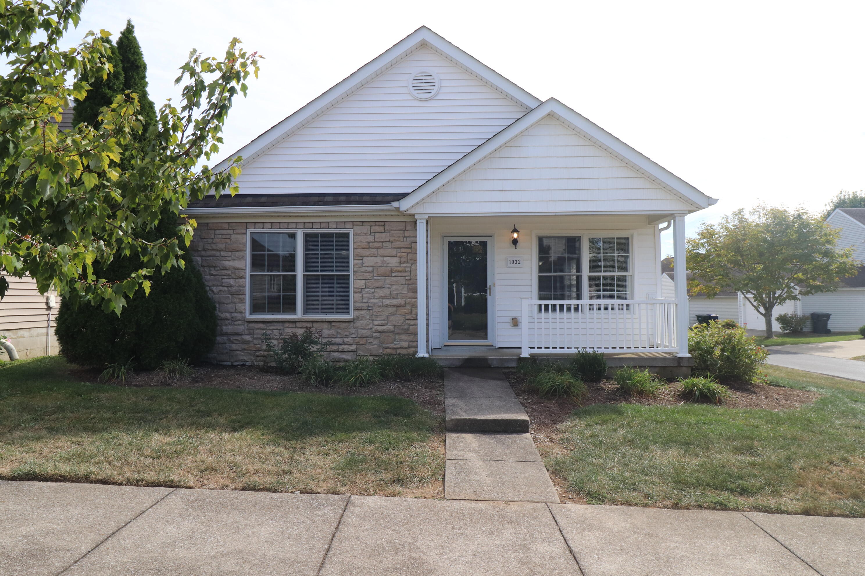 1032 Lemon Rue Way Property Photo 1
