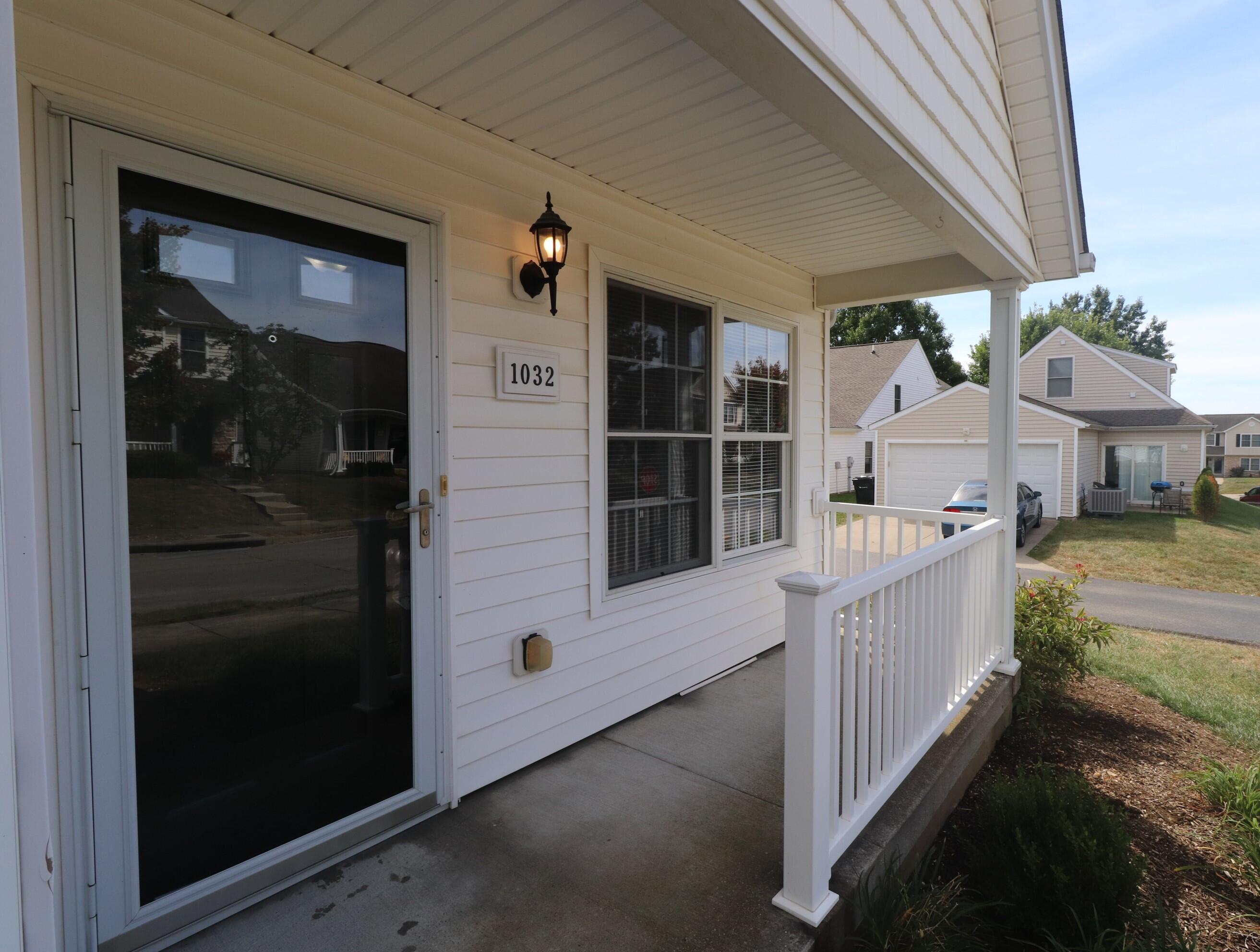 1032 Lemon Rue Way Property Photo 3