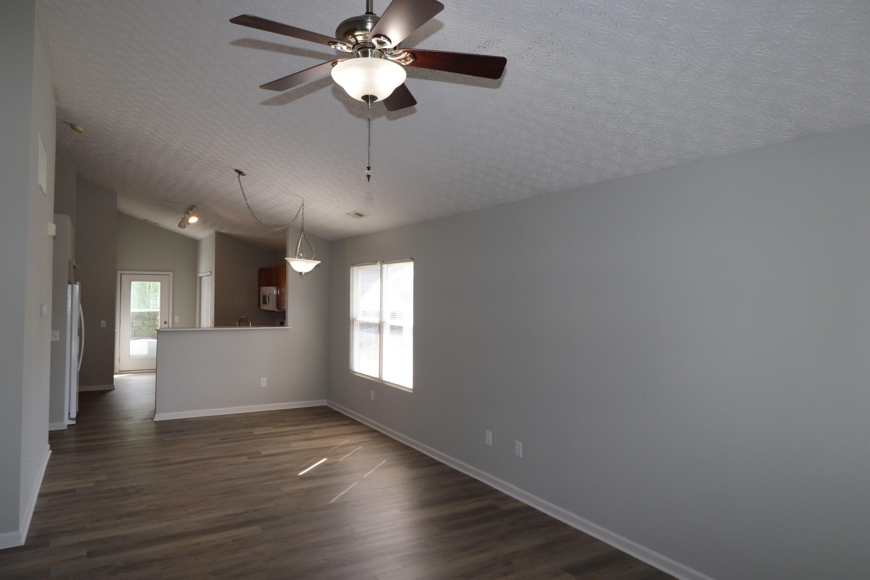 1032 Lemon Rue Way Property Photo 5