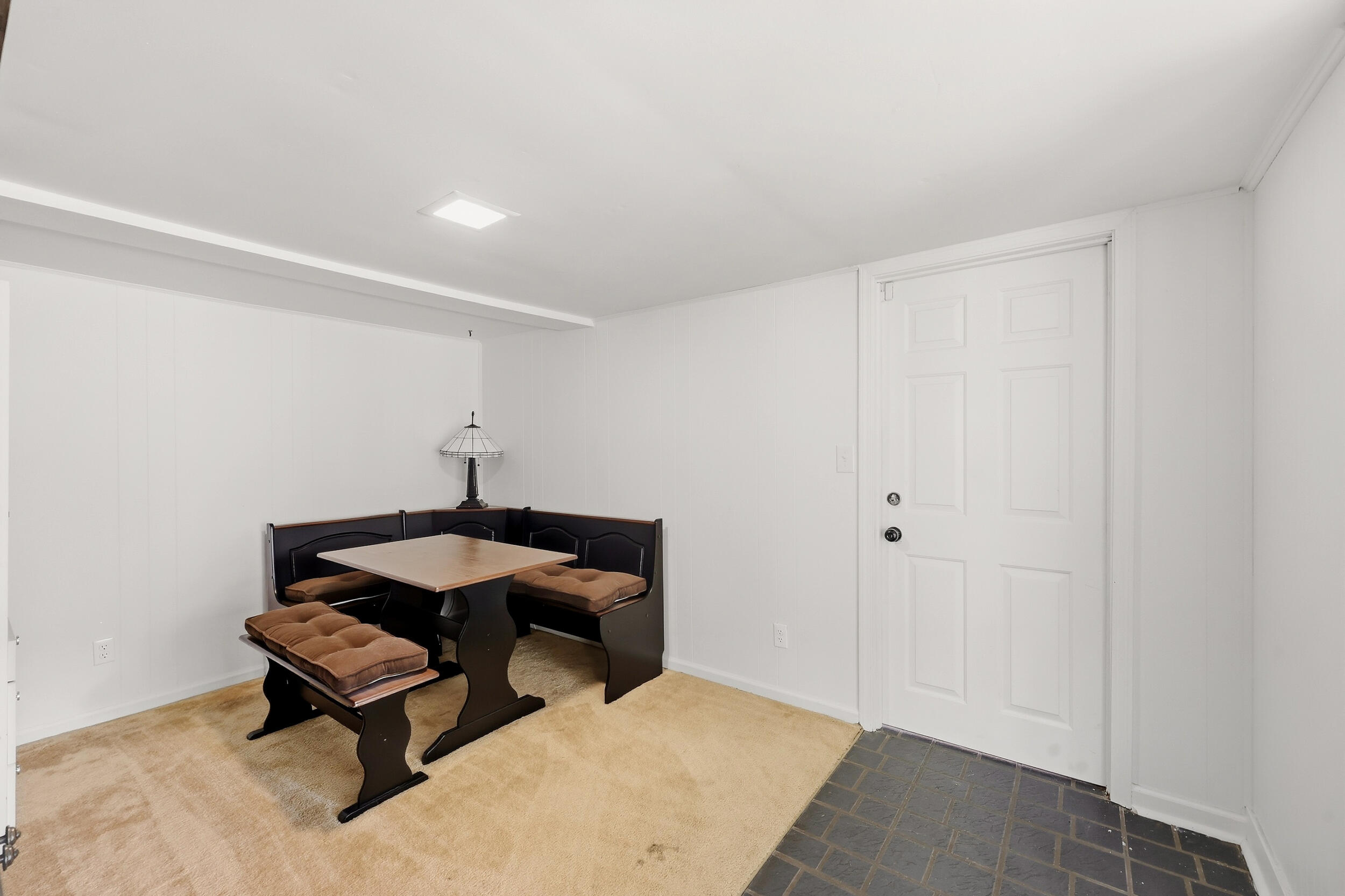 11 Warwick Lane Property Photo 24