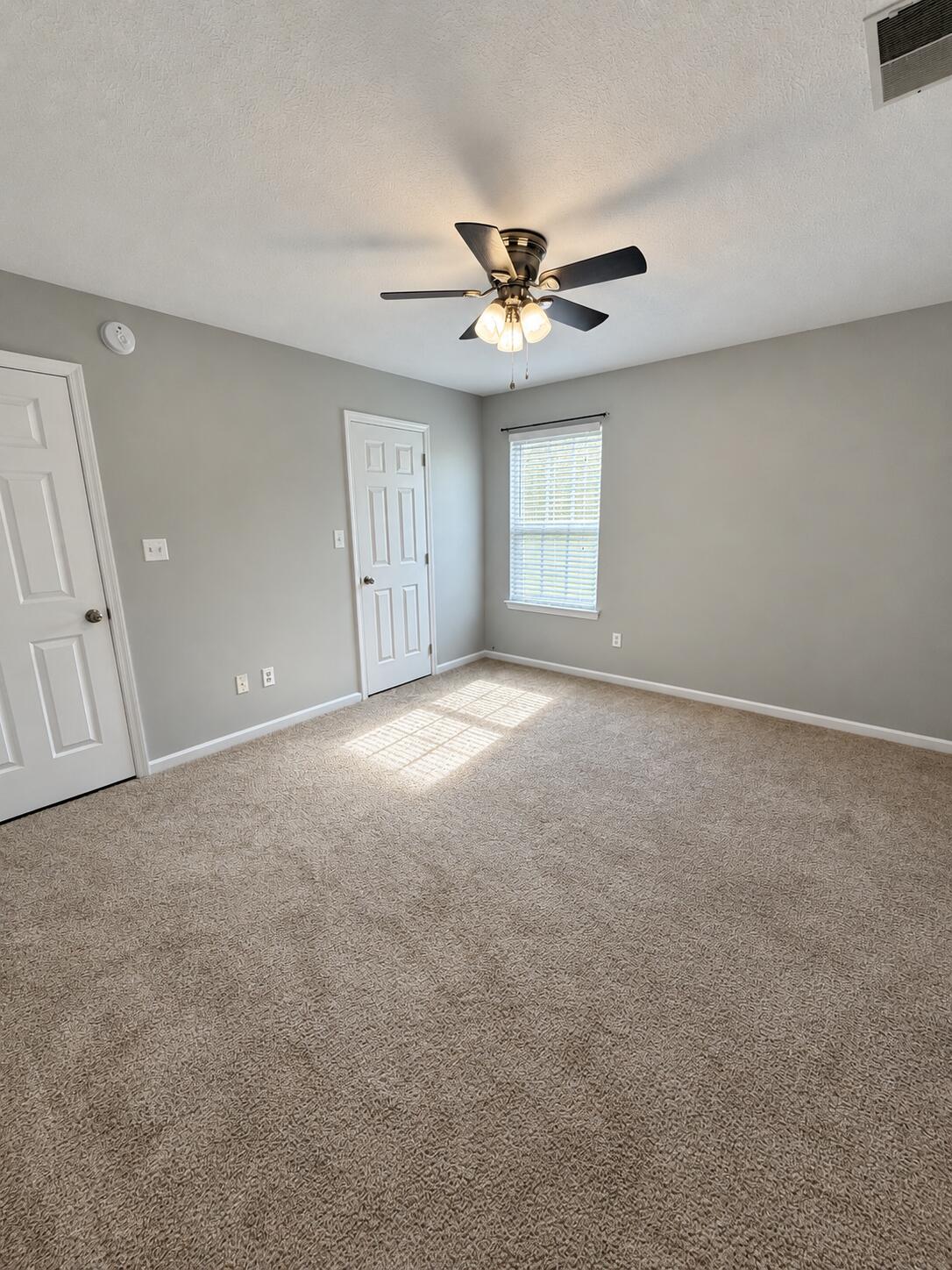 105 Clover Valley Drive Property Photo 8