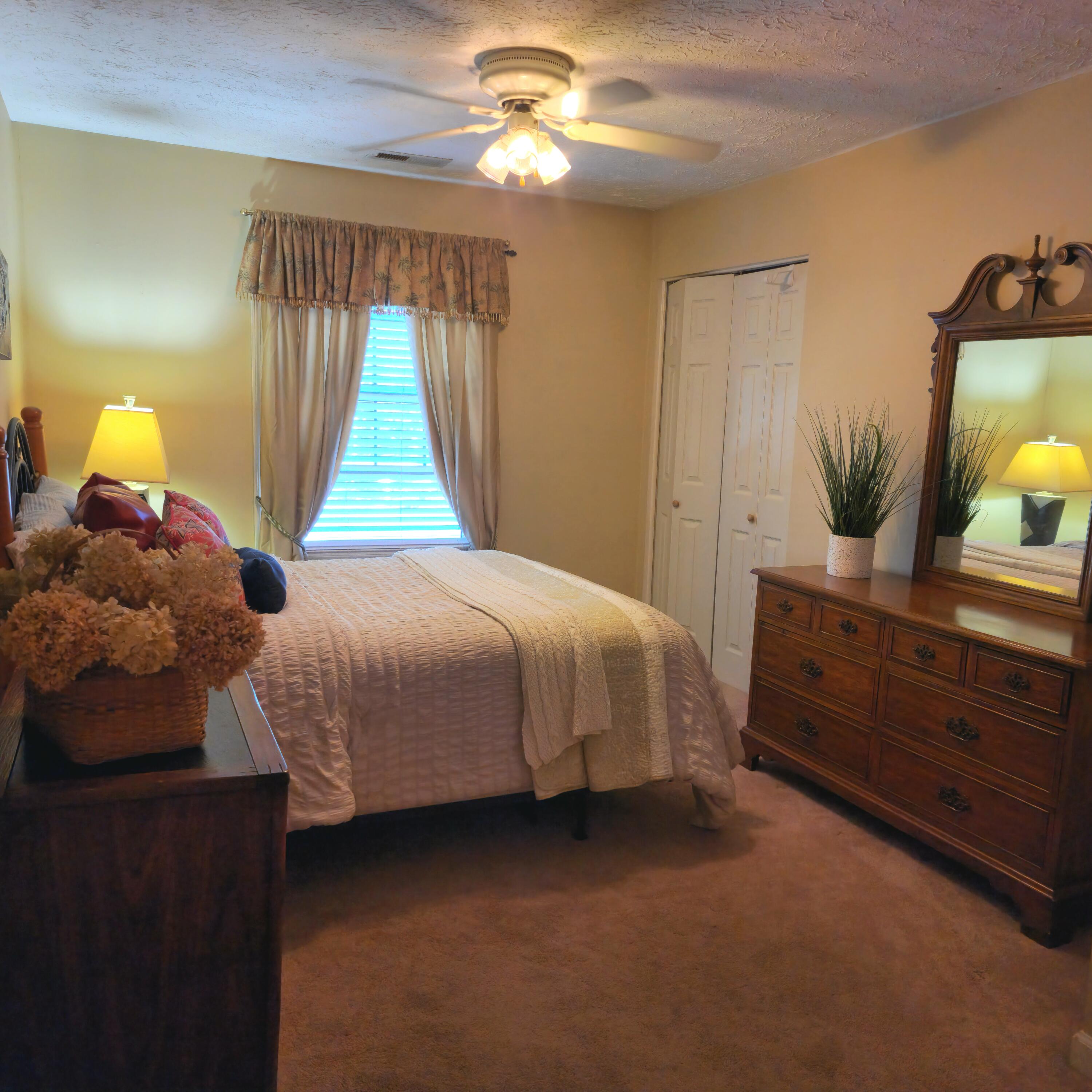404 Bainbridge Court D4 Property Photo 13