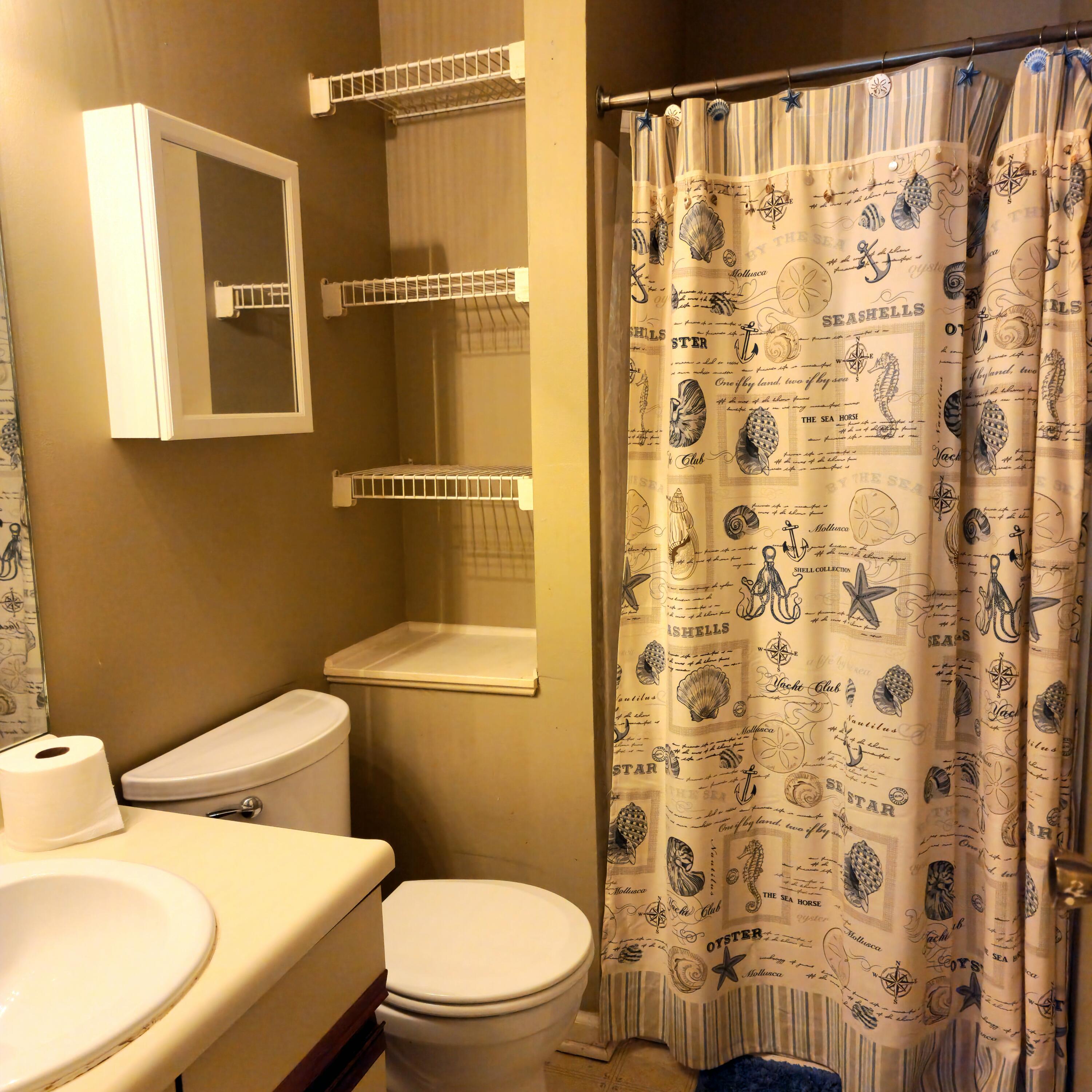 404 Bainbridge Court D4 Property Photo 17