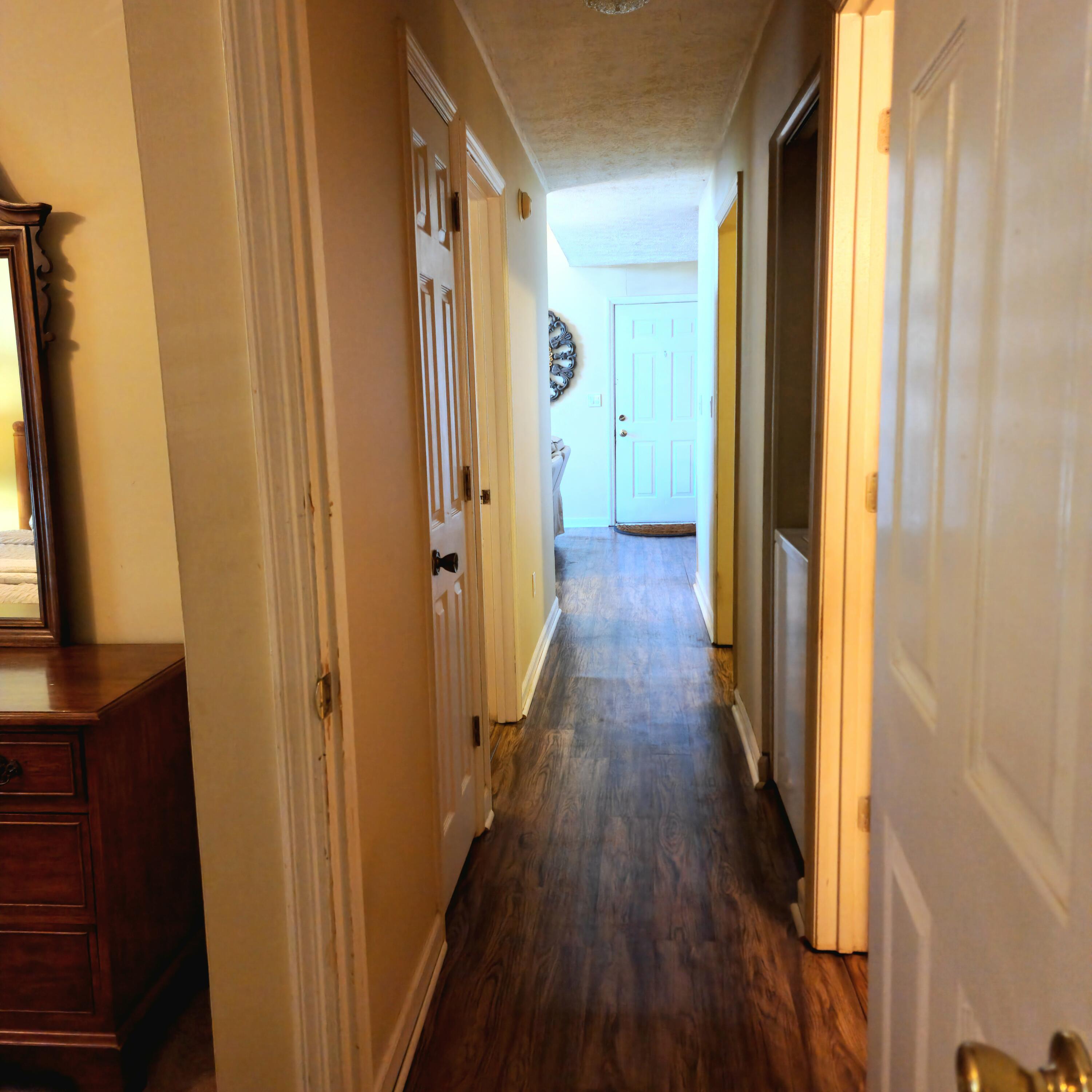 404 Bainbridge Court D4 Property Photo 18
