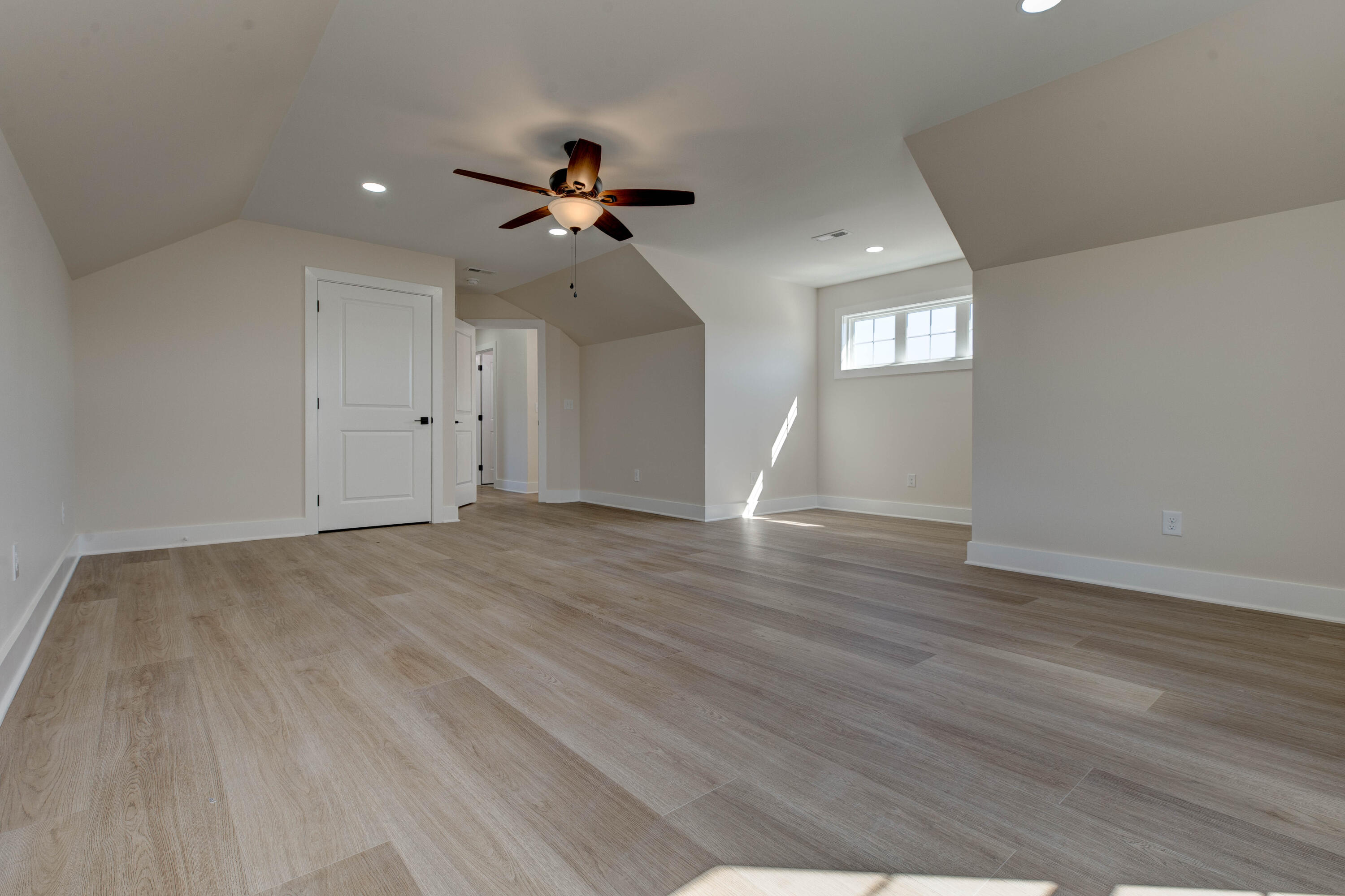 128 Hawk Lane Property Photo 34