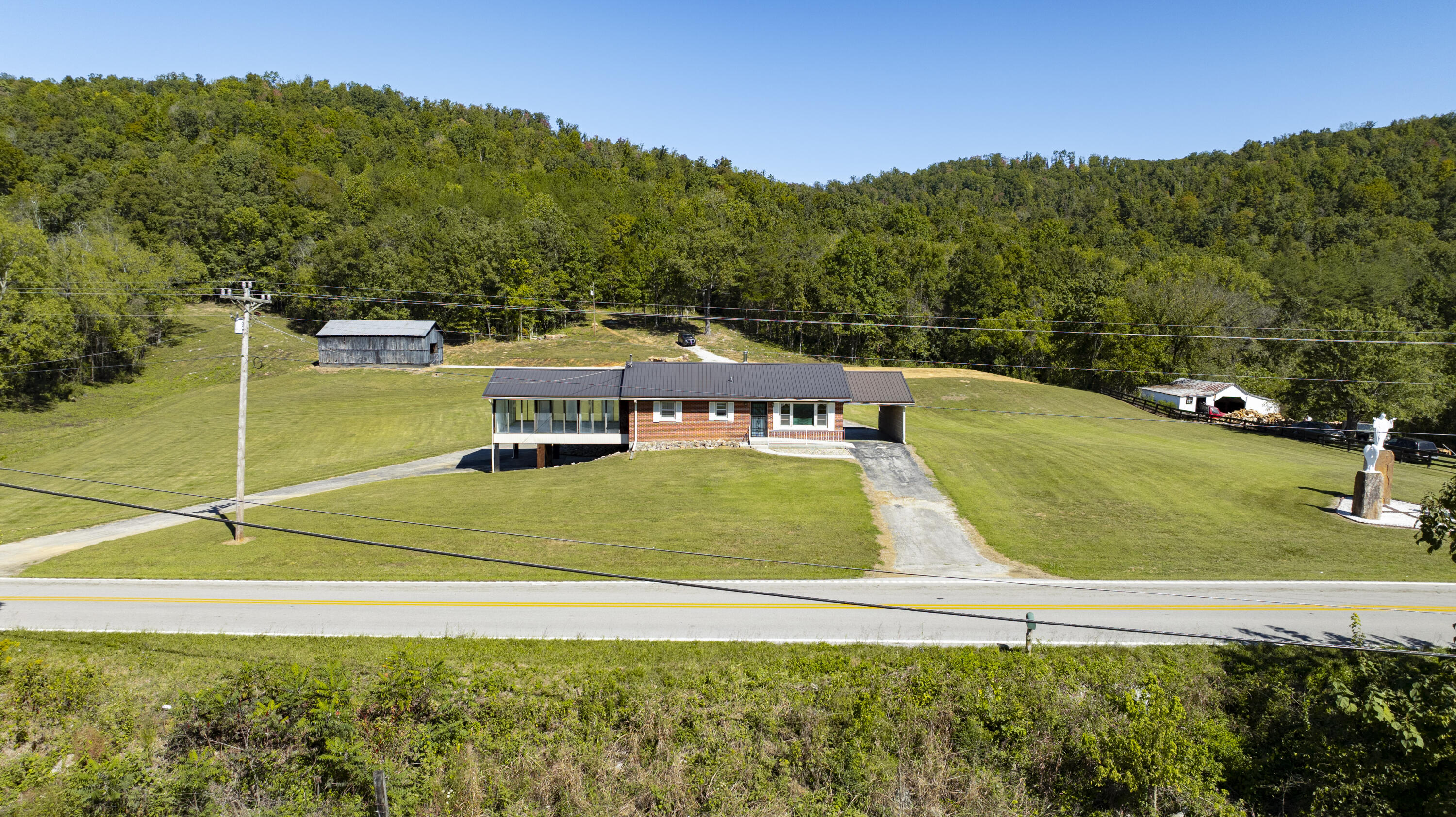 6777 E Highway 92 Property Photo 3
