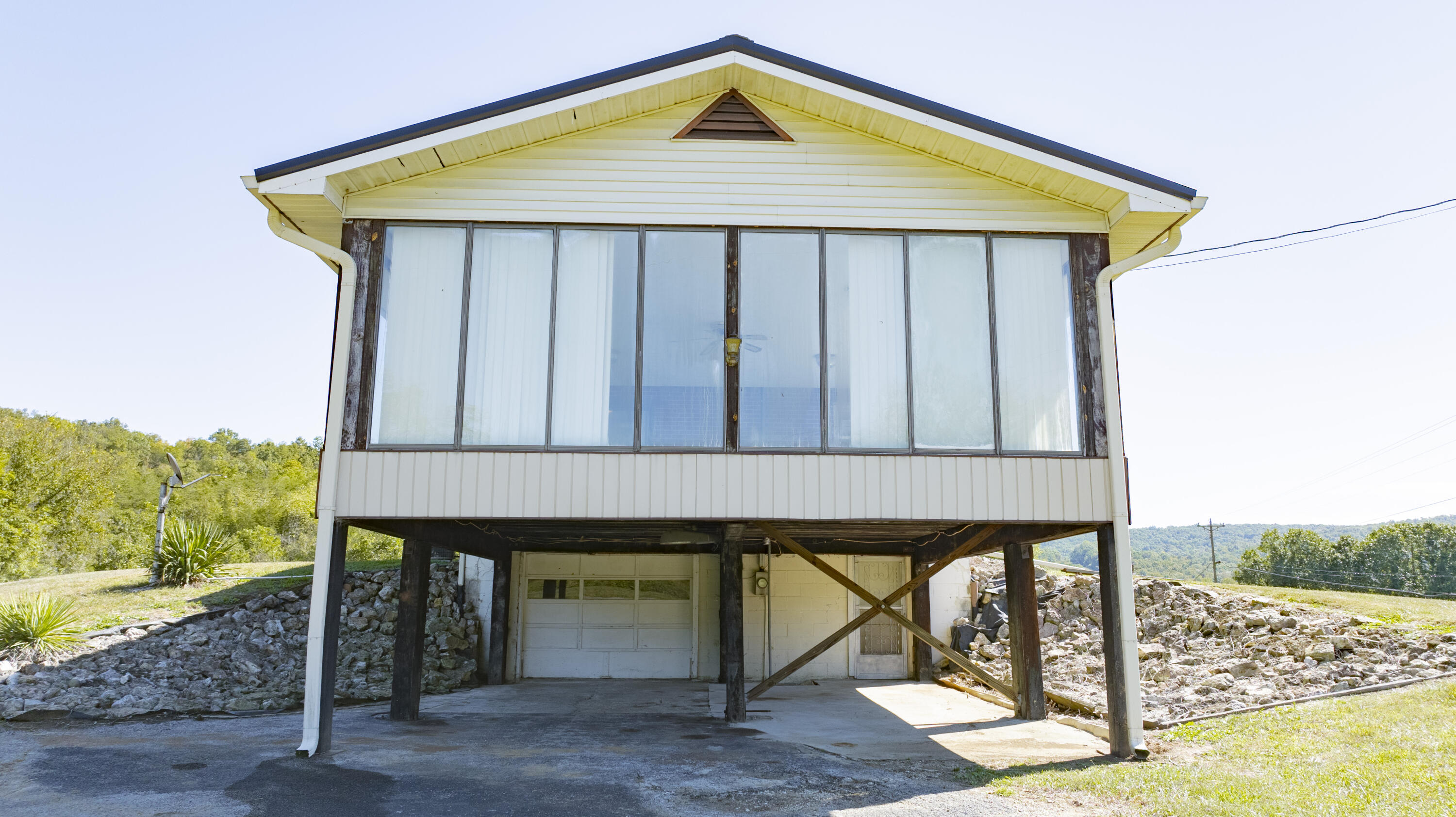 6777 E Highway 92 Property Photo 10