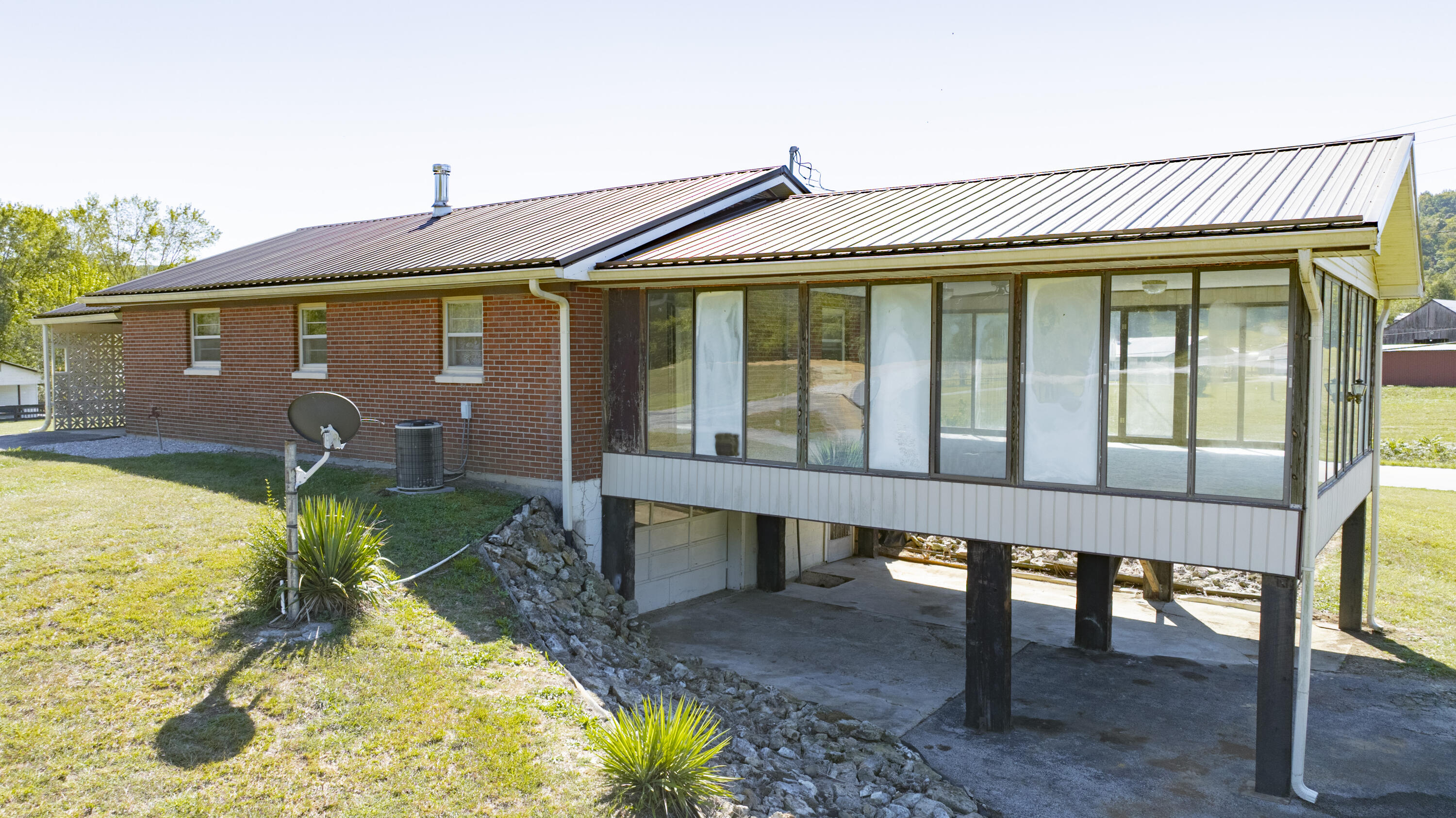 6777 E Highway 92 Property Photo 11
