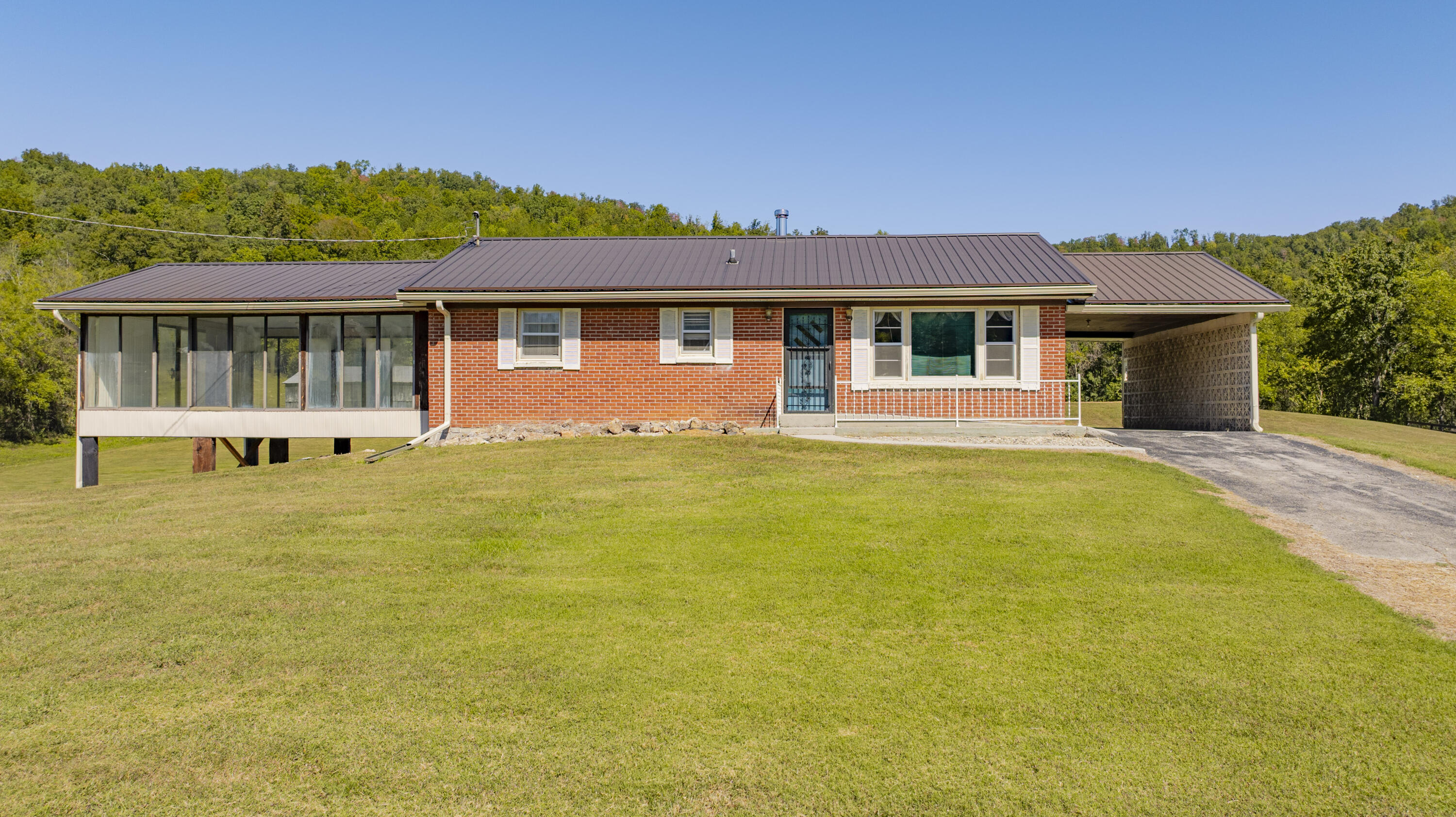 6777 E Highway 92 Property Photo 28