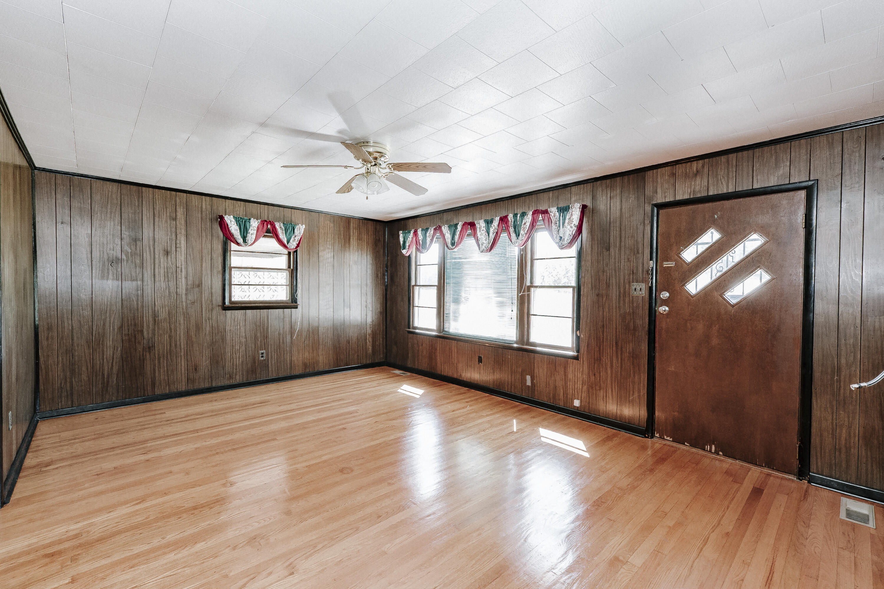 6777 E Highway 92 Property Photo 29