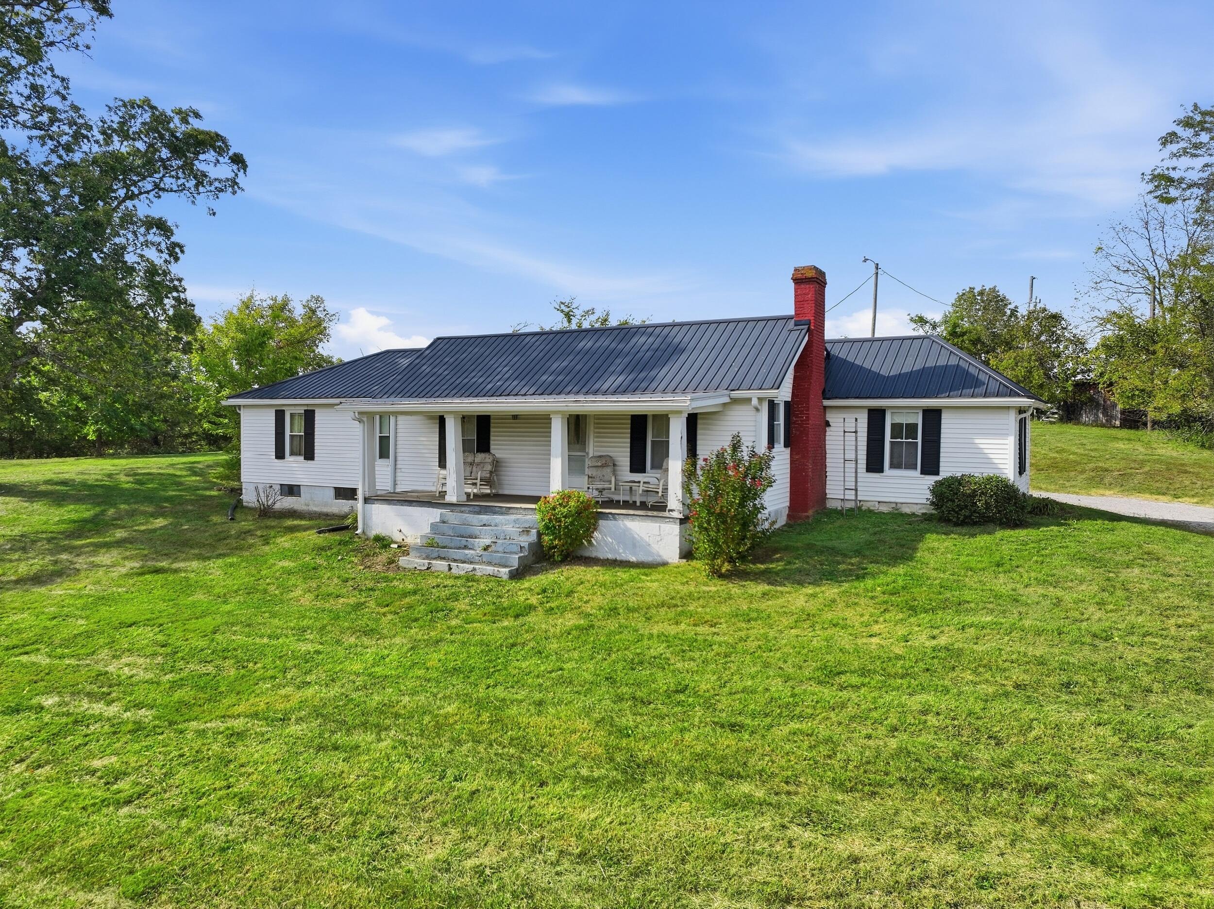937 Porter Road Property Photo 1