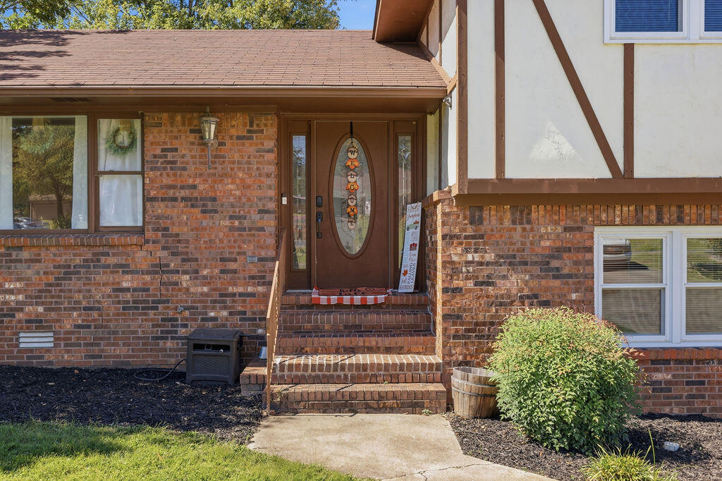 141 Skylark Drive Property Photo 4