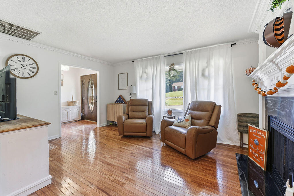 141 Skylark Drive Property Photo 8