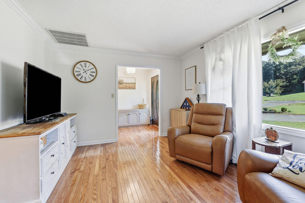 141 Skylark Drive Property Photo 9