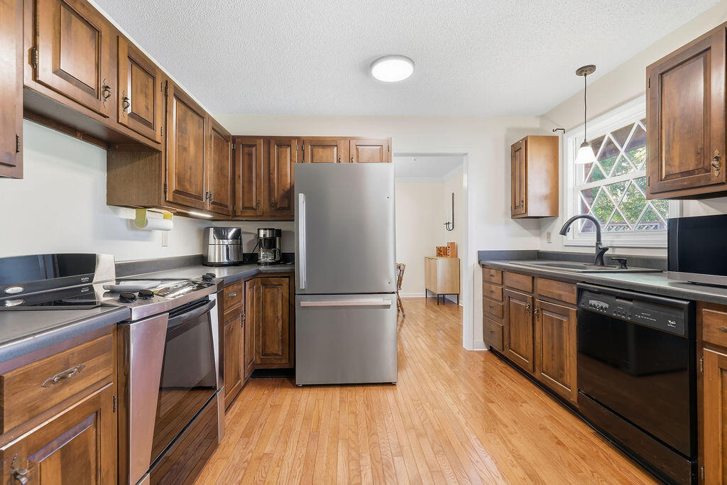 141 Skylark Drive Property Photo 13