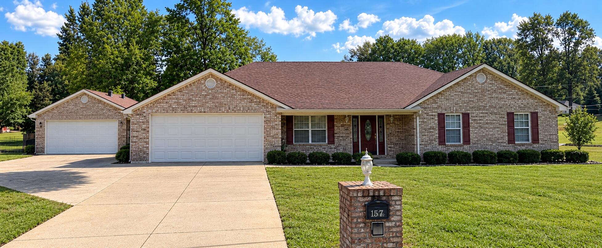121 Ridgewood Drive Property Photo 1