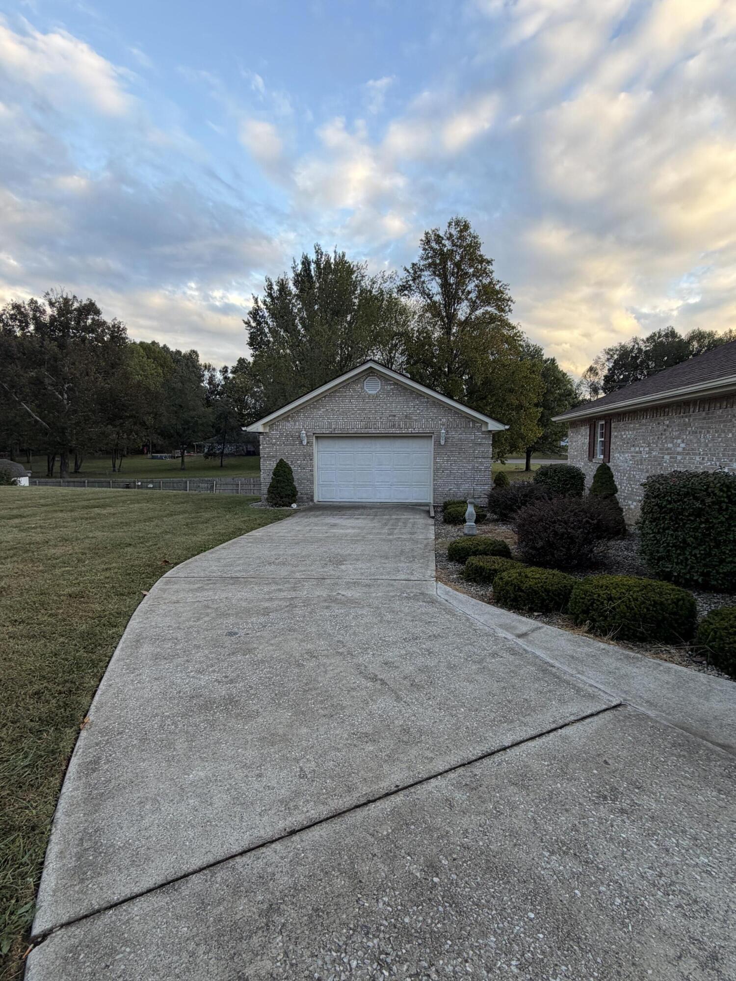 121 Ridgewood Drive Property Photo 12