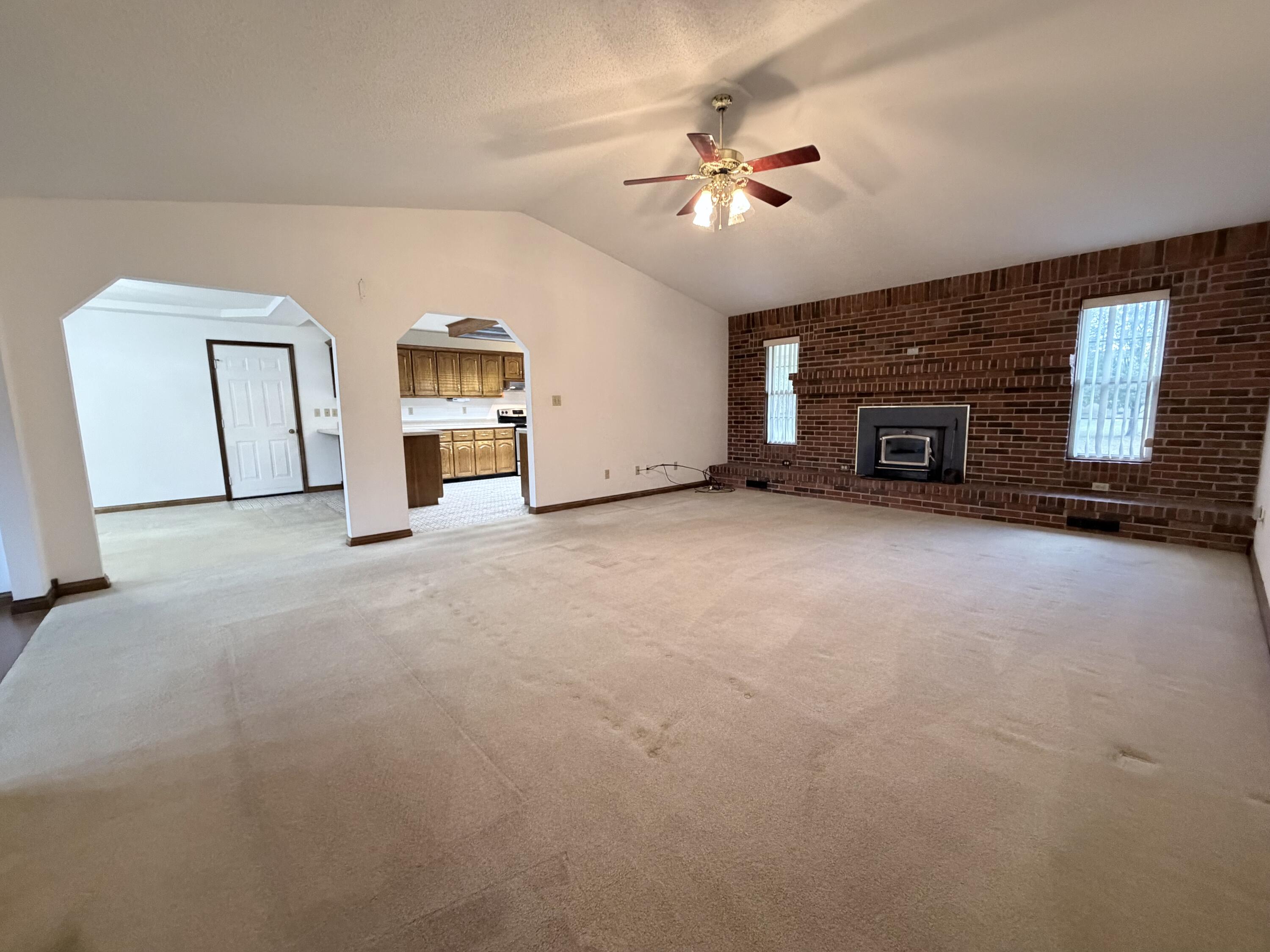 121 Ridgewood Drive Property Photo 16
