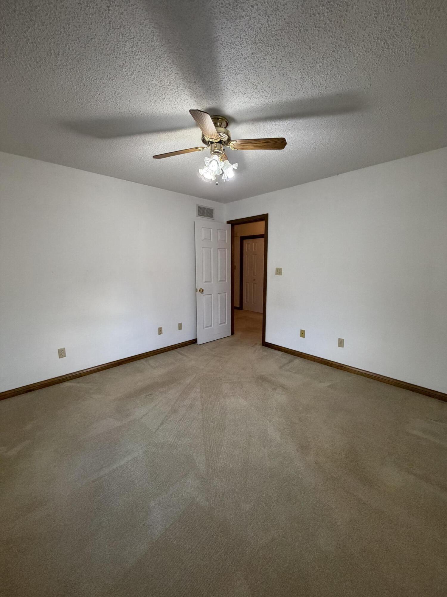 121 Ridgewood Drive Property Photo 28