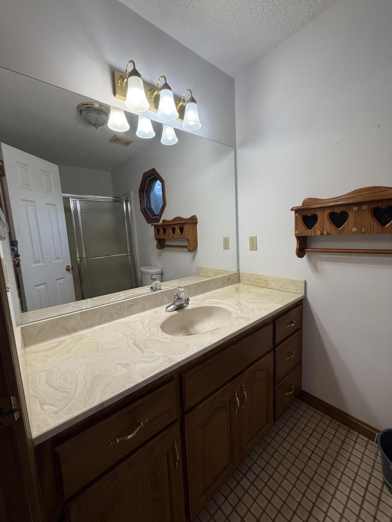 121 Ridgewood Drive Property Photo 34