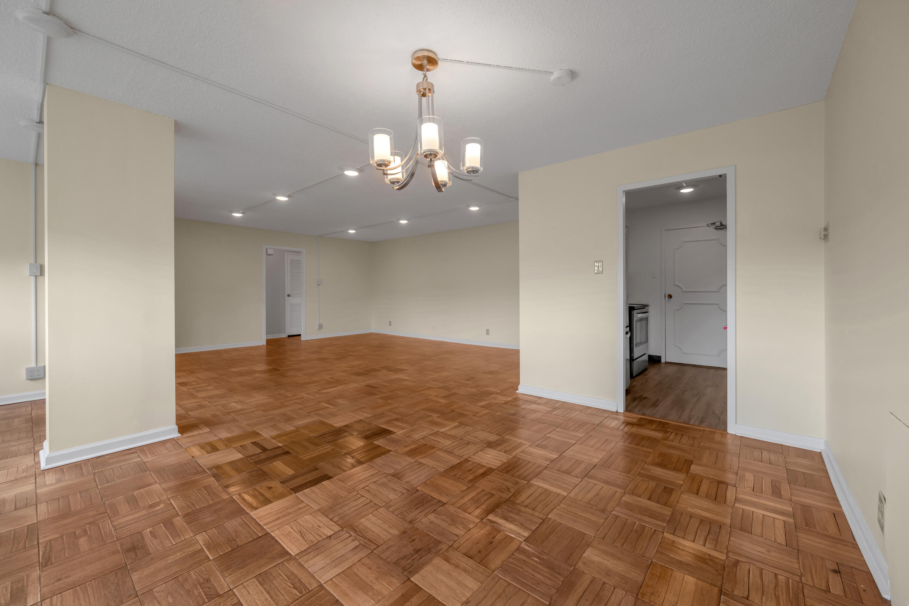 101 S Hanover Avenue 7b Property Photo 13