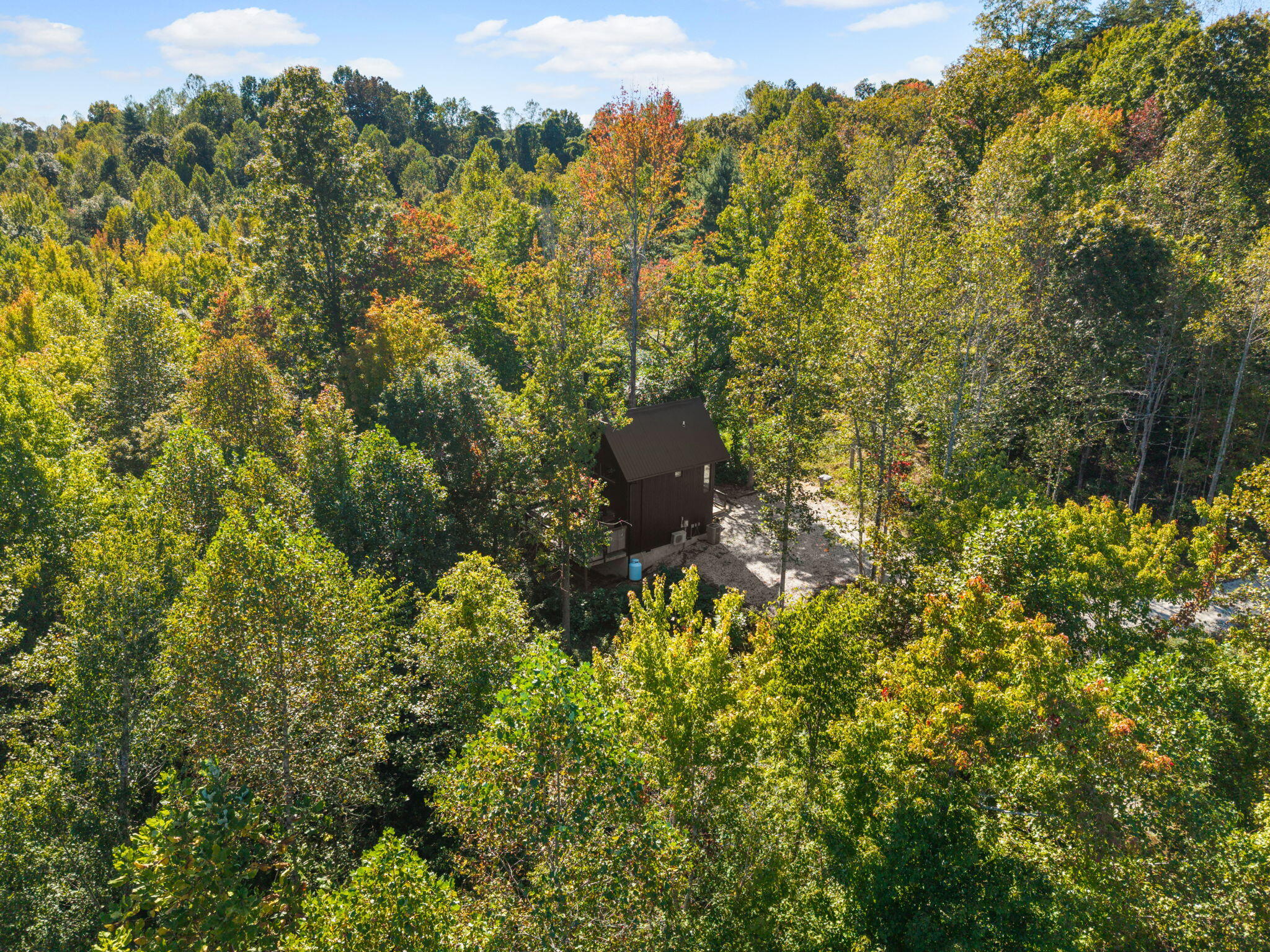 408 Spring Hollow Road Property Photo 9