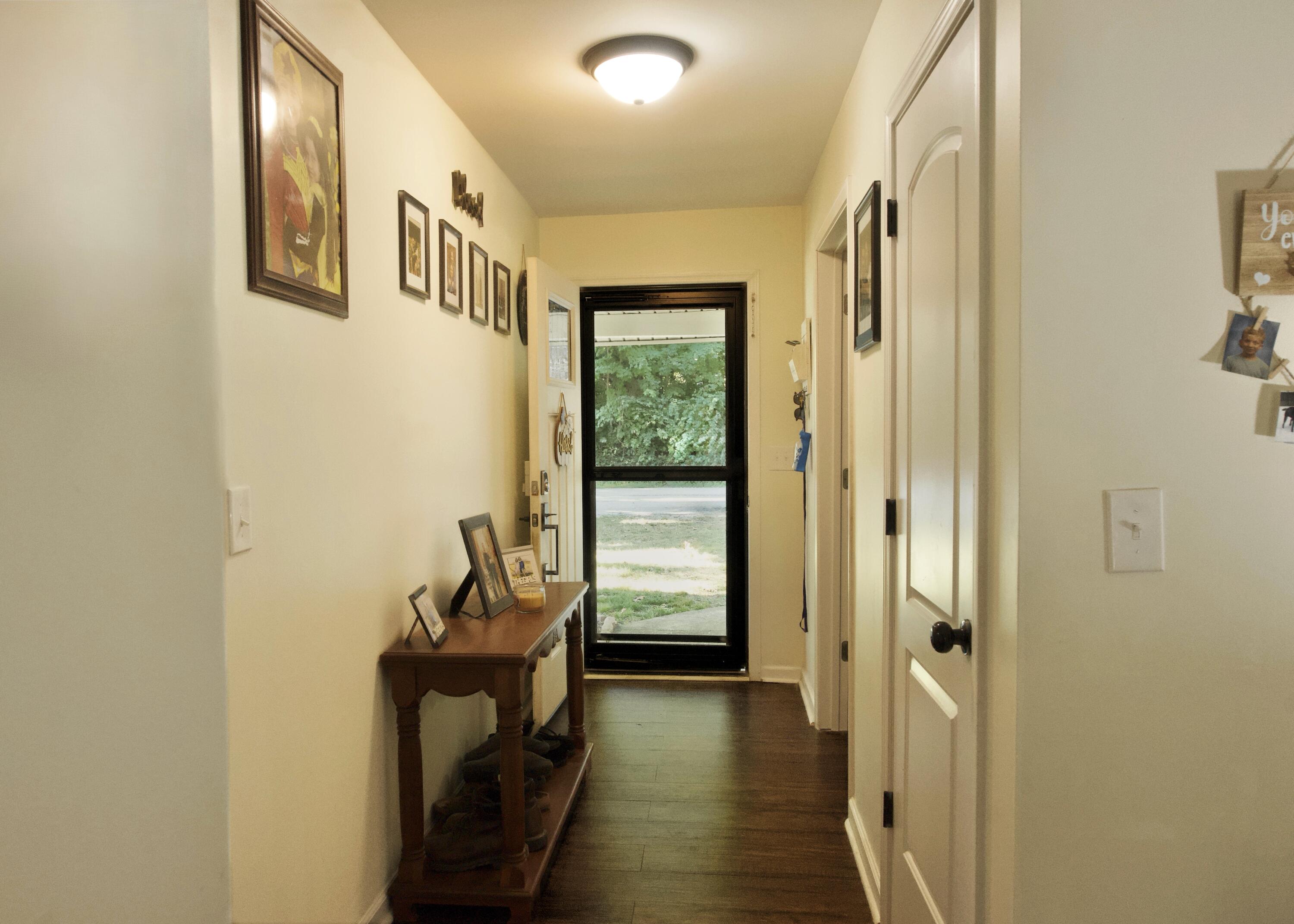 112 Ridgewood Lane Property Photo 2