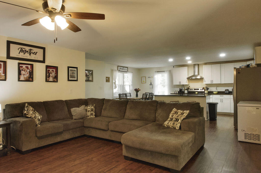 112 Ridgewood Lane Property Photo 4