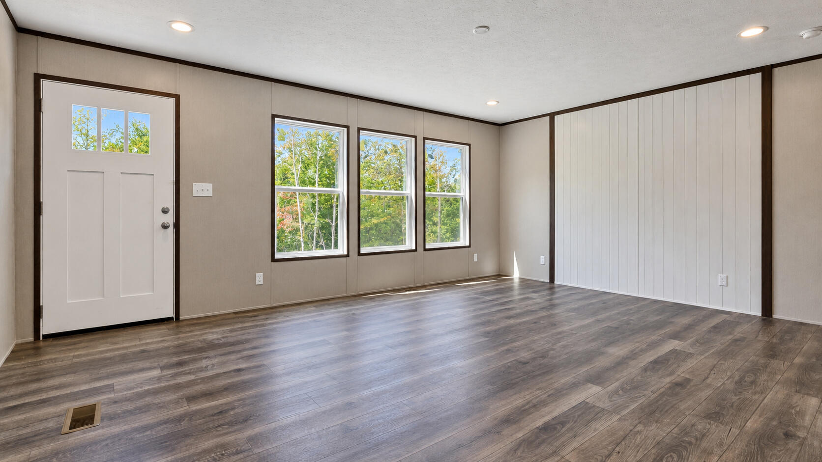 1072 Southern Oaks Road Property Photo 5