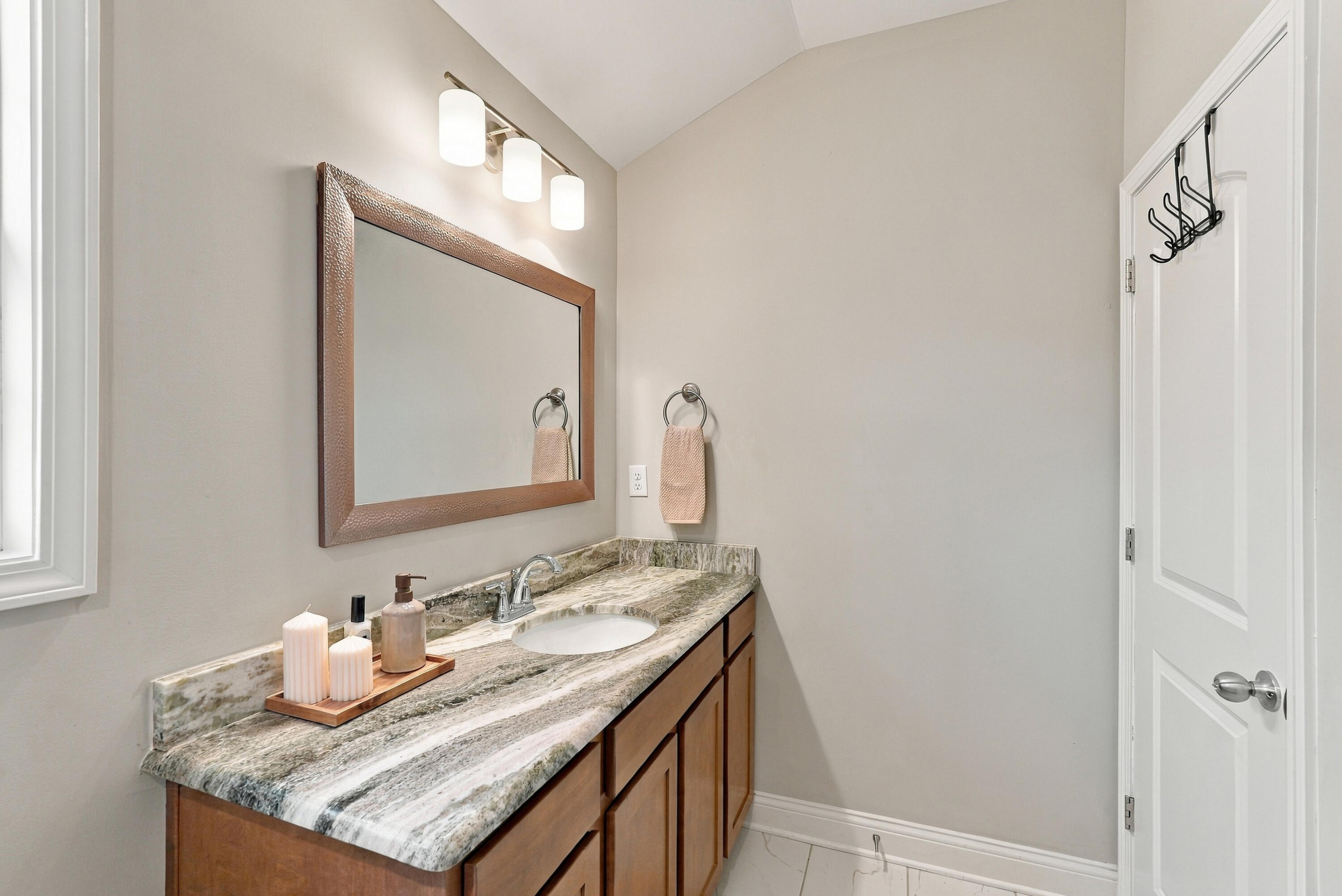 605 Sunny Landing Trail Property Photo 41