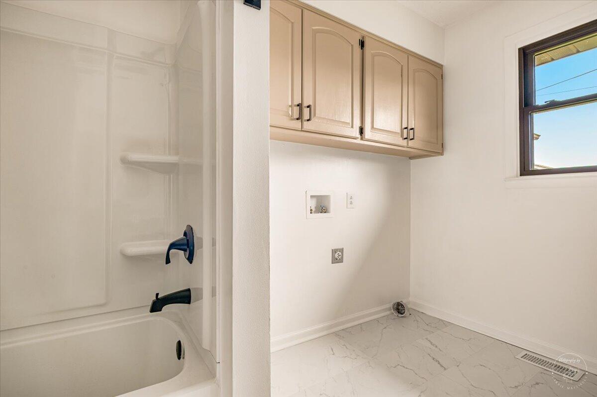 1018 Cardinal Drive Property Photo 16