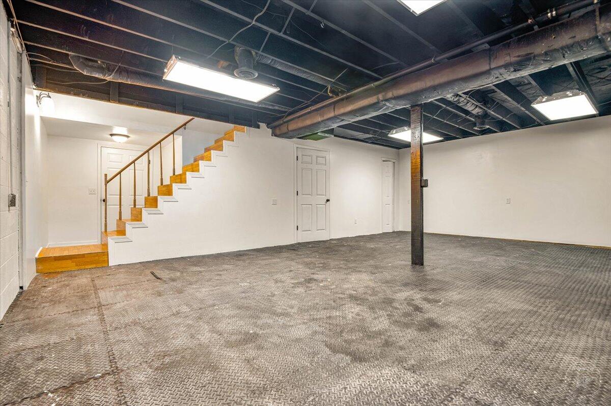 1018 Cardinal Drive Property Photo 21