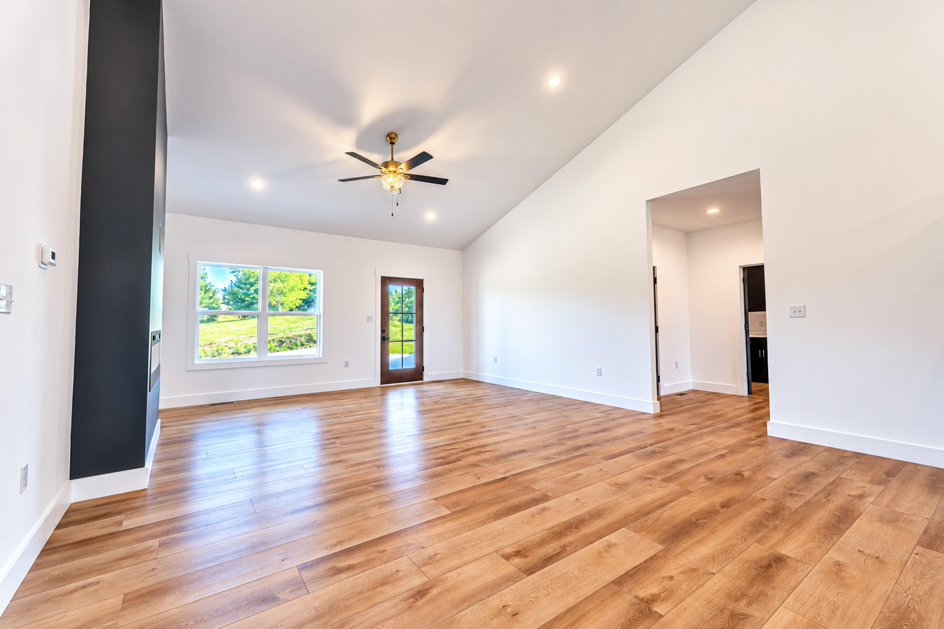 182 Spring Meadows Drive Property Photo 14