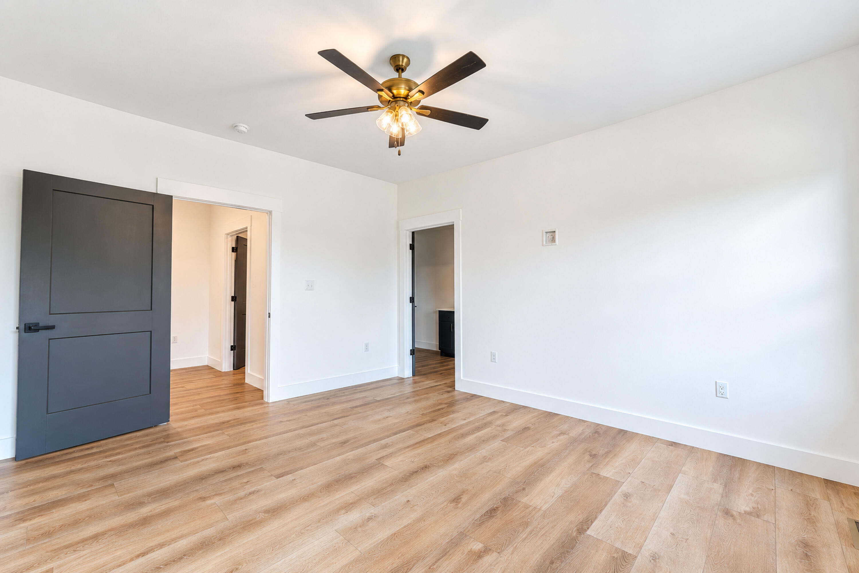 182 Spring Meadows Drive Property Photo 23
