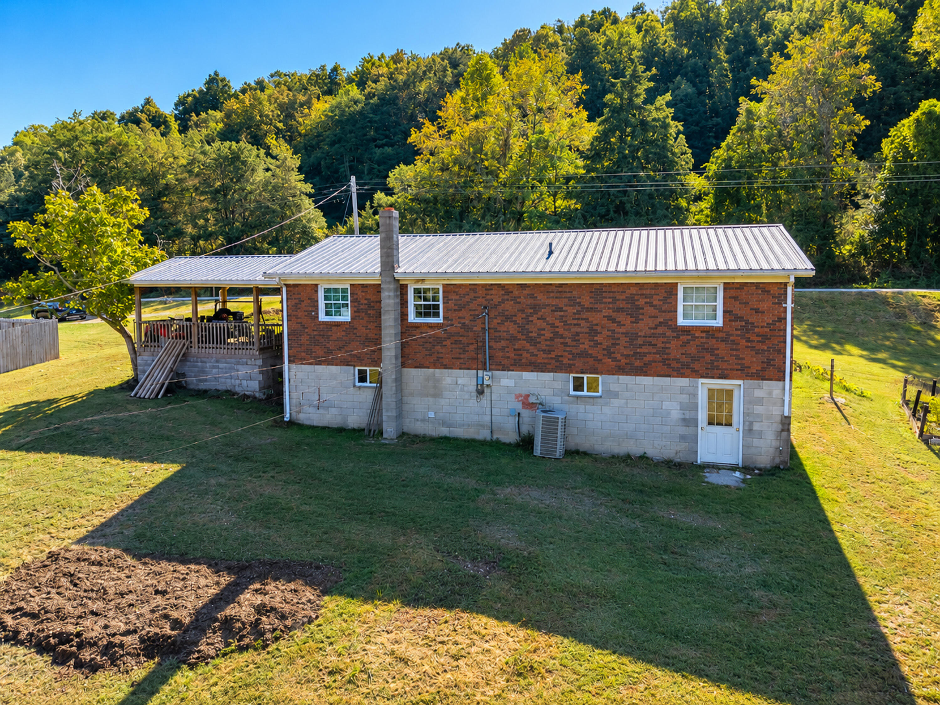 4795 Grundy Road Property Photo 4