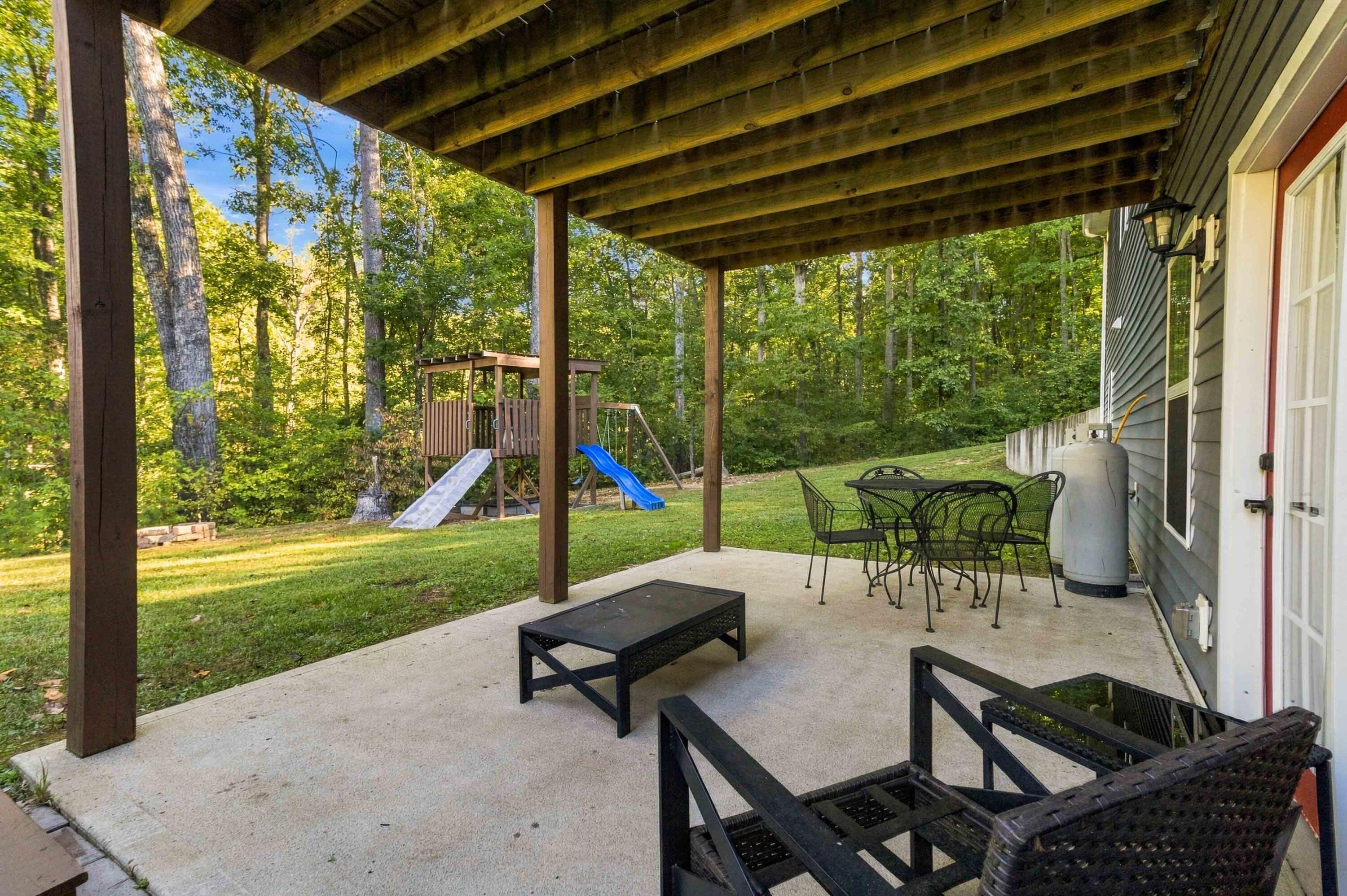 45 Chalet Trail Property Photo 12