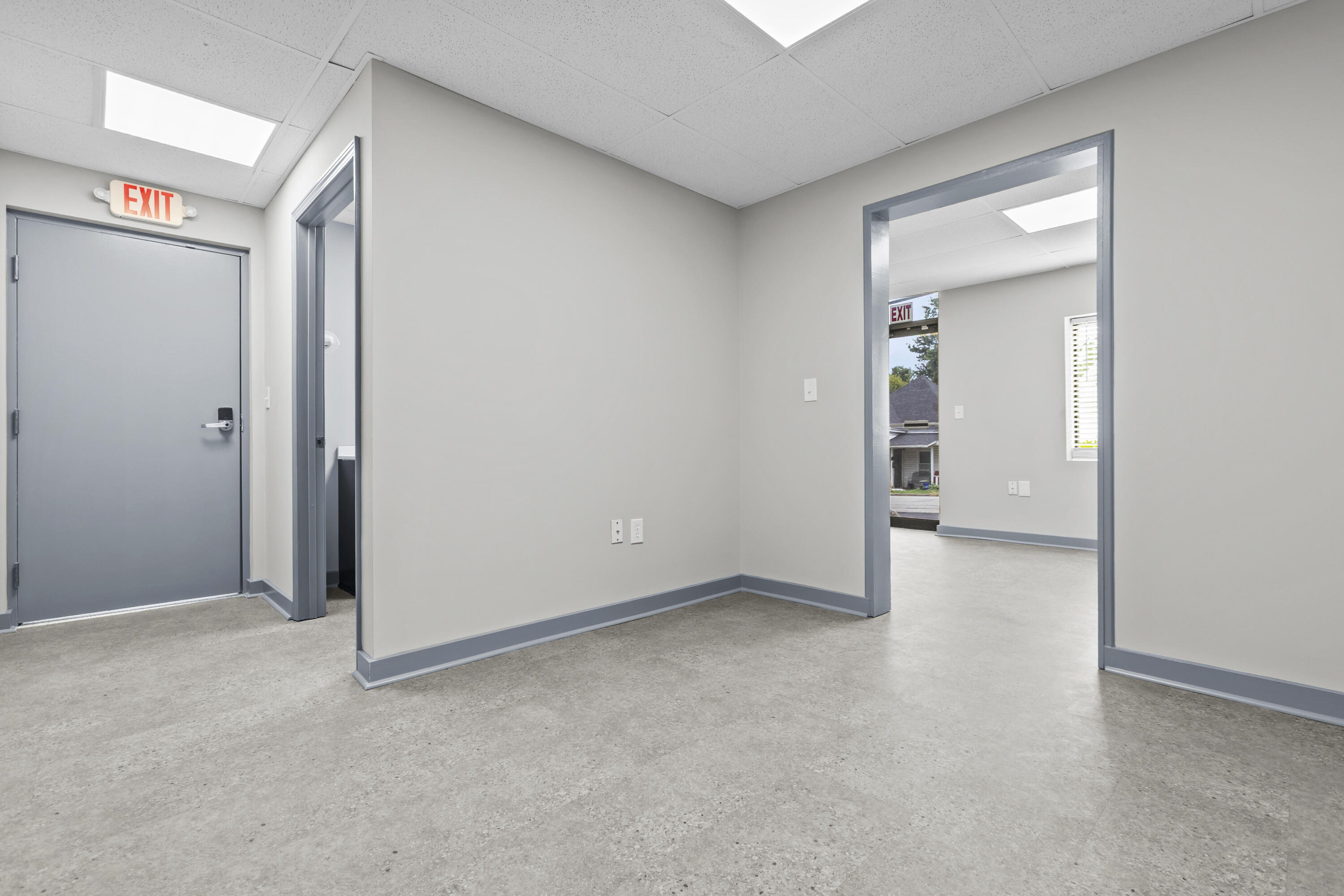 506-513 N Main Street Property Photo 11