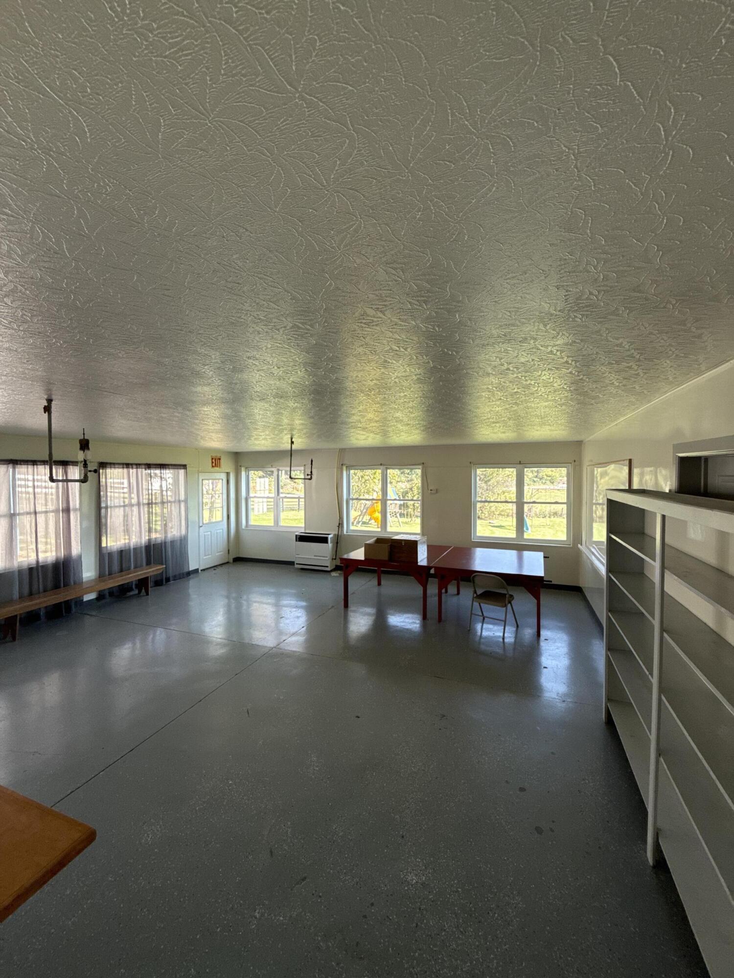 6402 Helena Road Property Photo 12