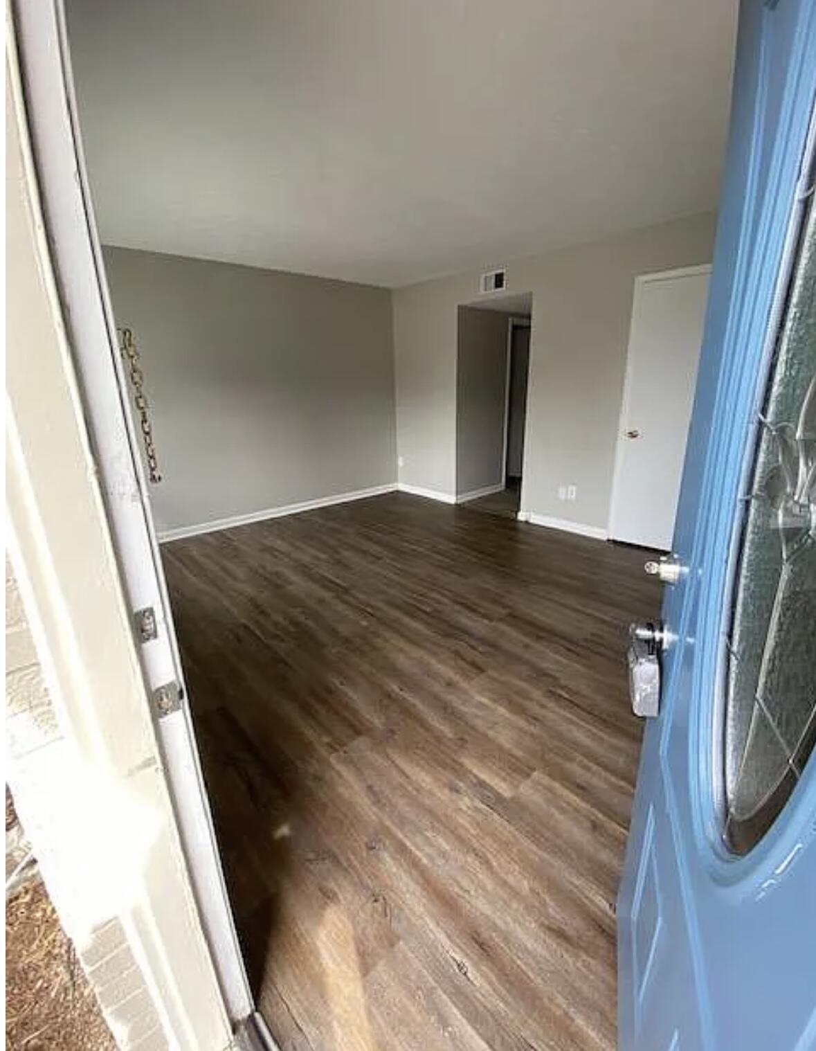 201 Regency Point Path Property Photo 4